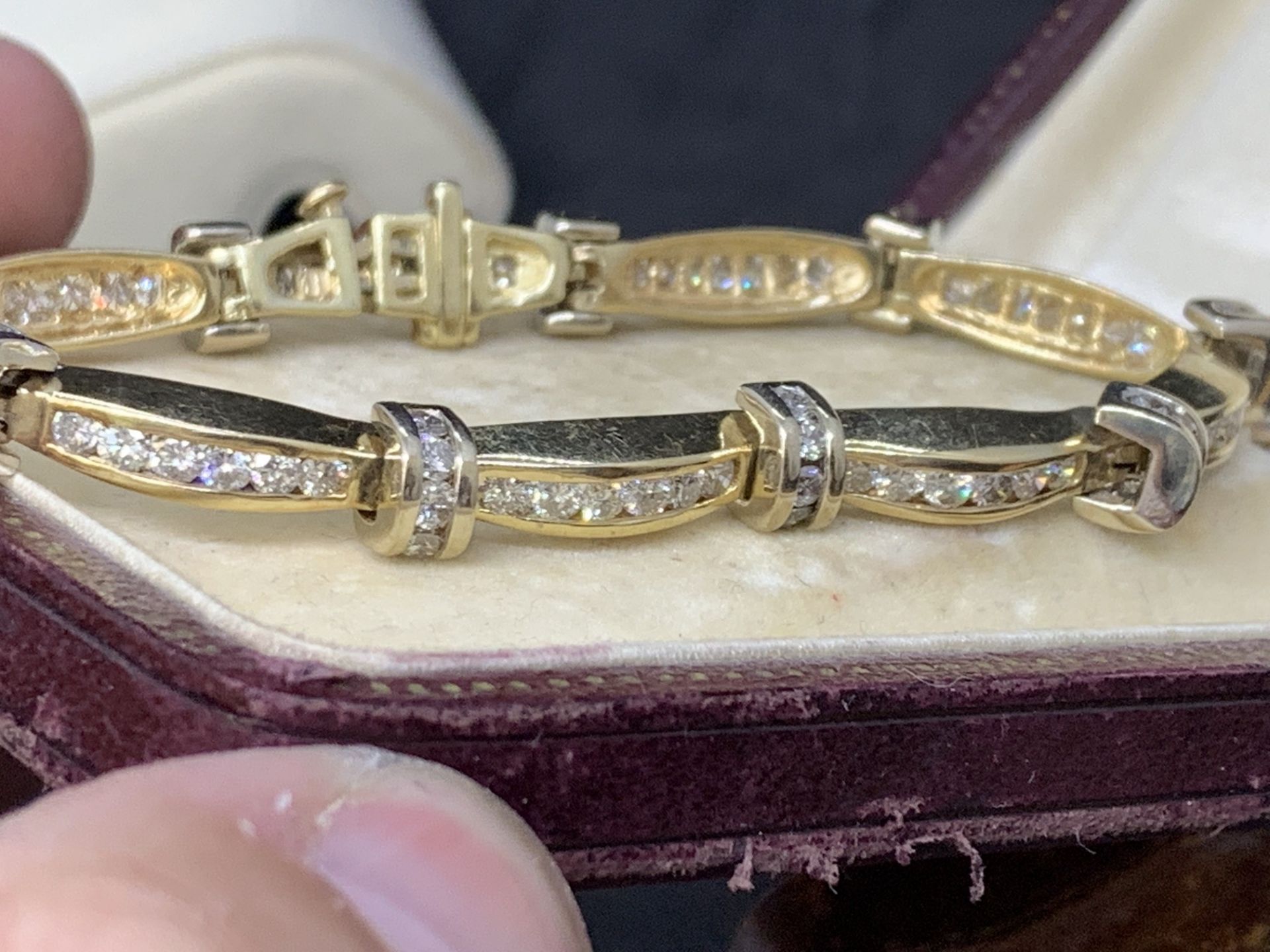 14 carat gold diamond bracelet set with approximately five carats of diamonds 25.8 g approximately - Image 3 of 7