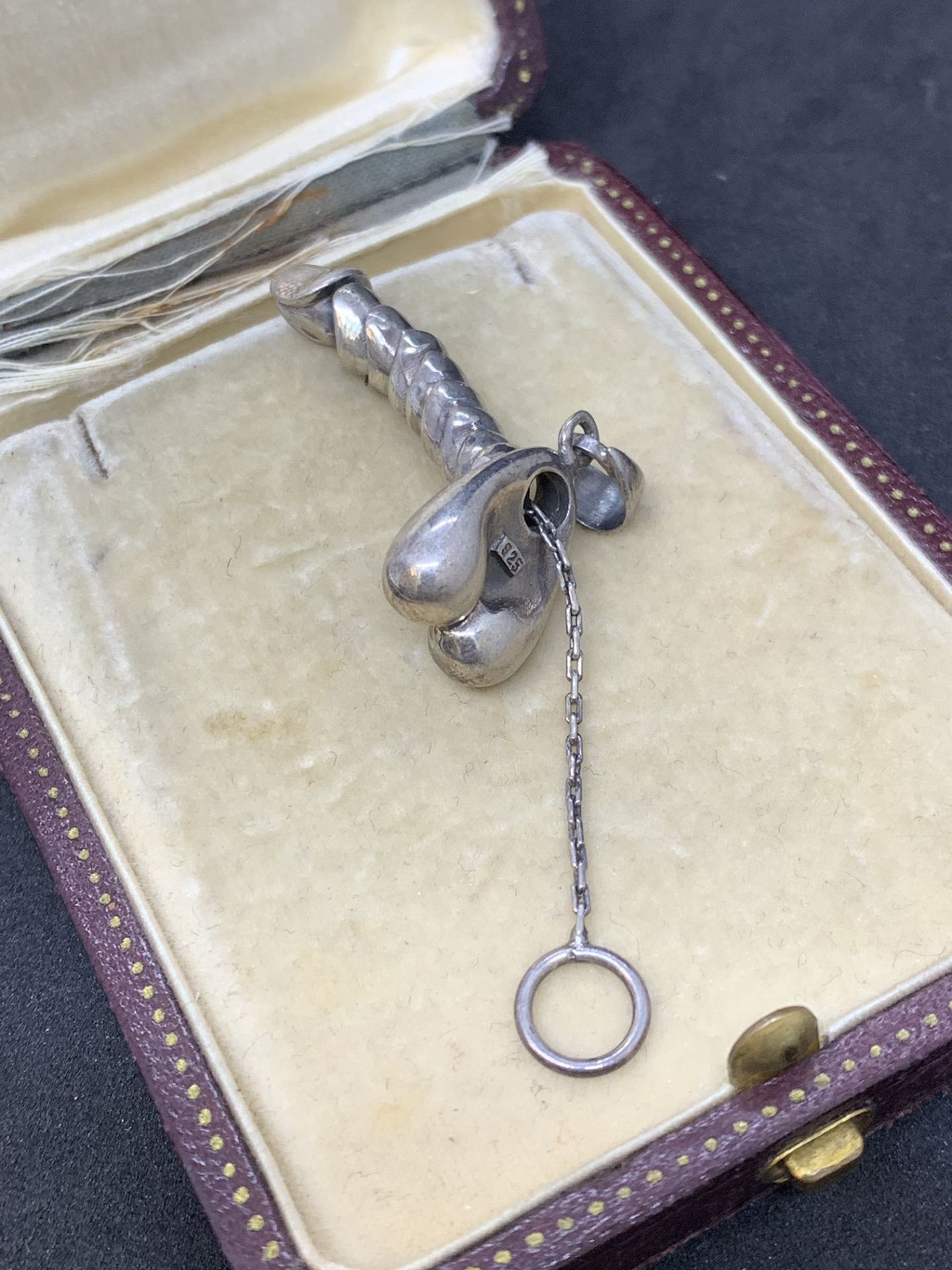 Unusual penis pendant set with pull cord marked 925 for silver - Image 5 of 6