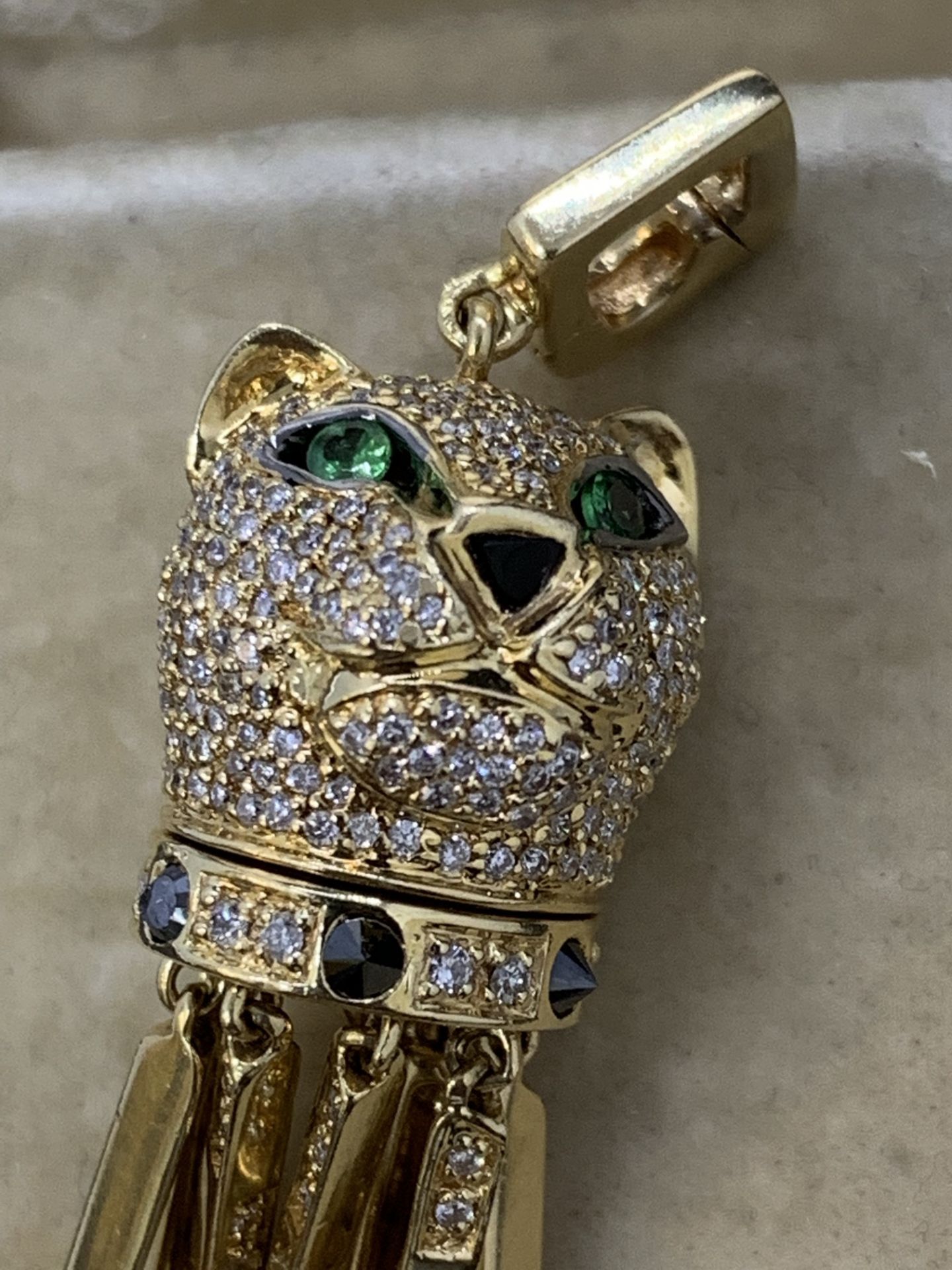 Cartier style panther pendant set with diamonds sapphire and emeralds 18 carat gold - Image 5 of 7