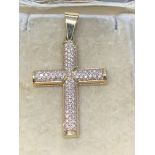 18 carat gold Diamond Cross approximately two carats of diamonds G colour VS clarity