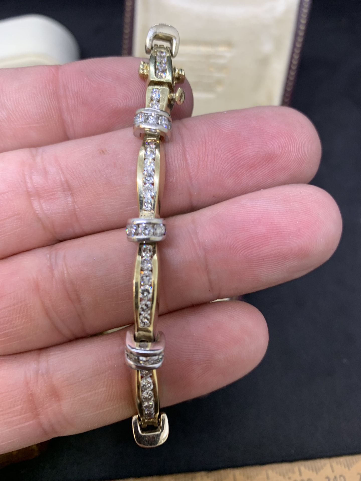 14 carat gold diamond bracelet set with approximately five carats of diamonds 25.8 g approximately - Image 4 of 7