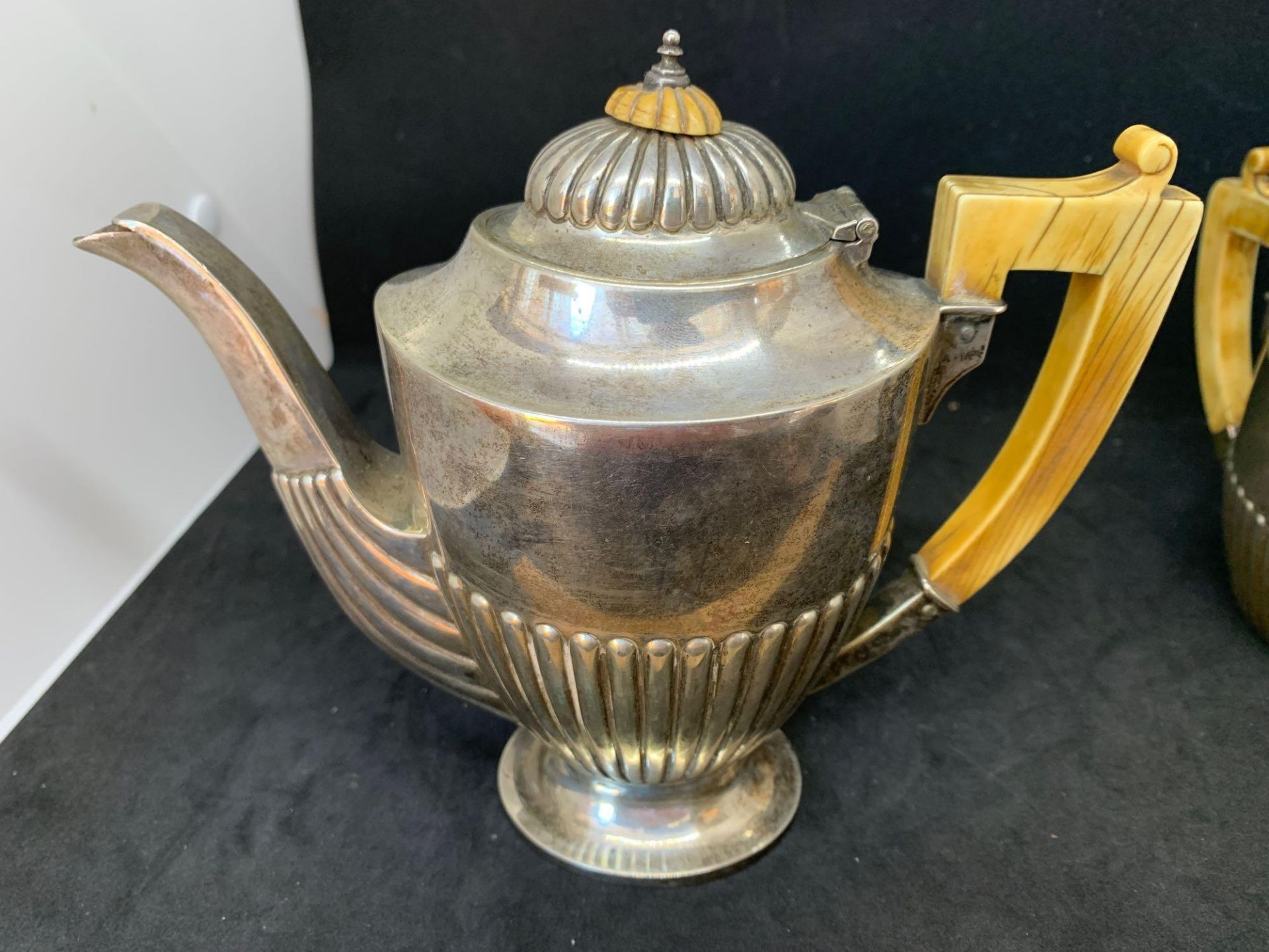 Continental silver hallmarked 800 coffee pot teapot and sugar pot approximately just under 1 kg - Image 3 of 13