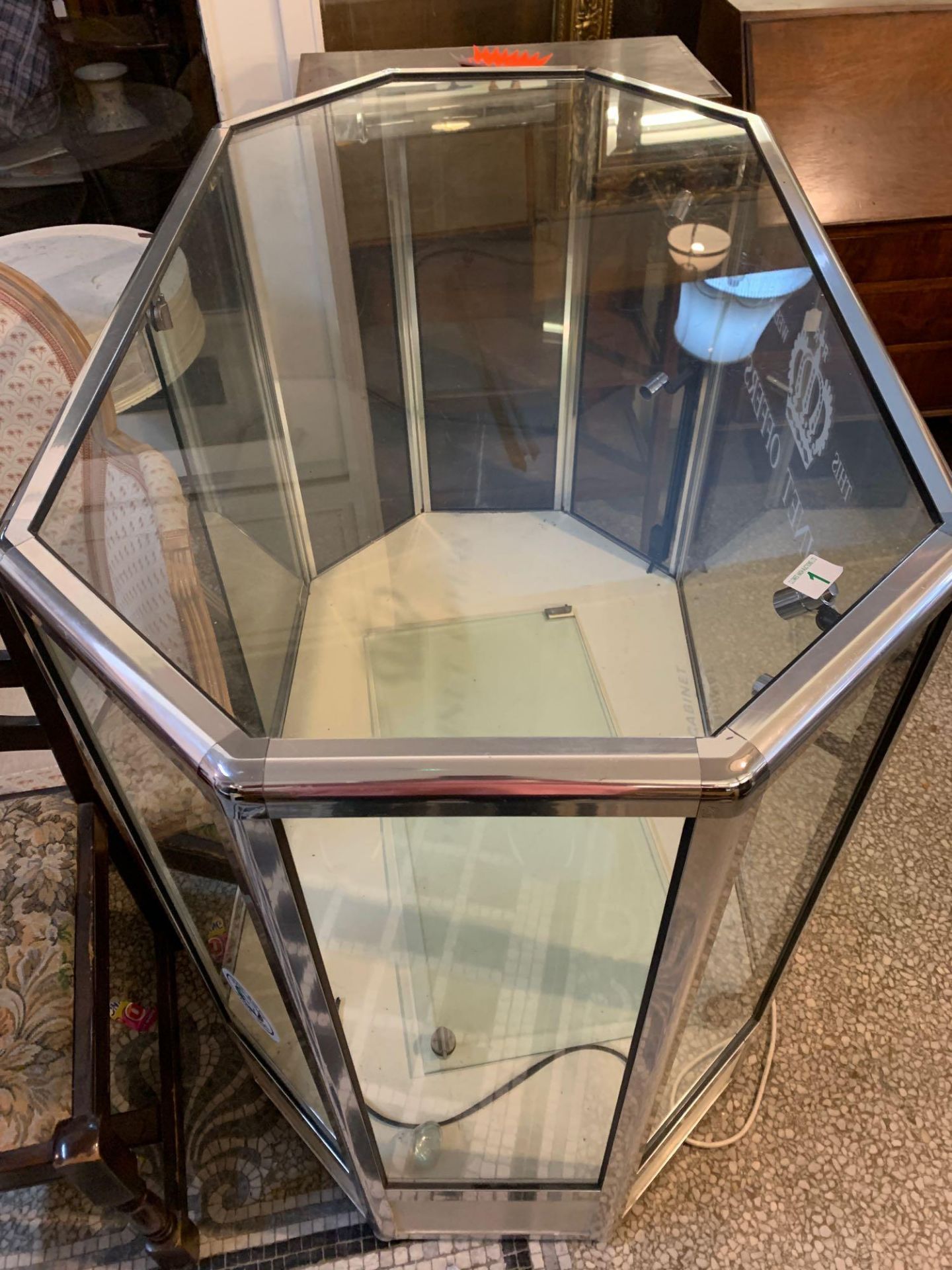 Glass display cabinet