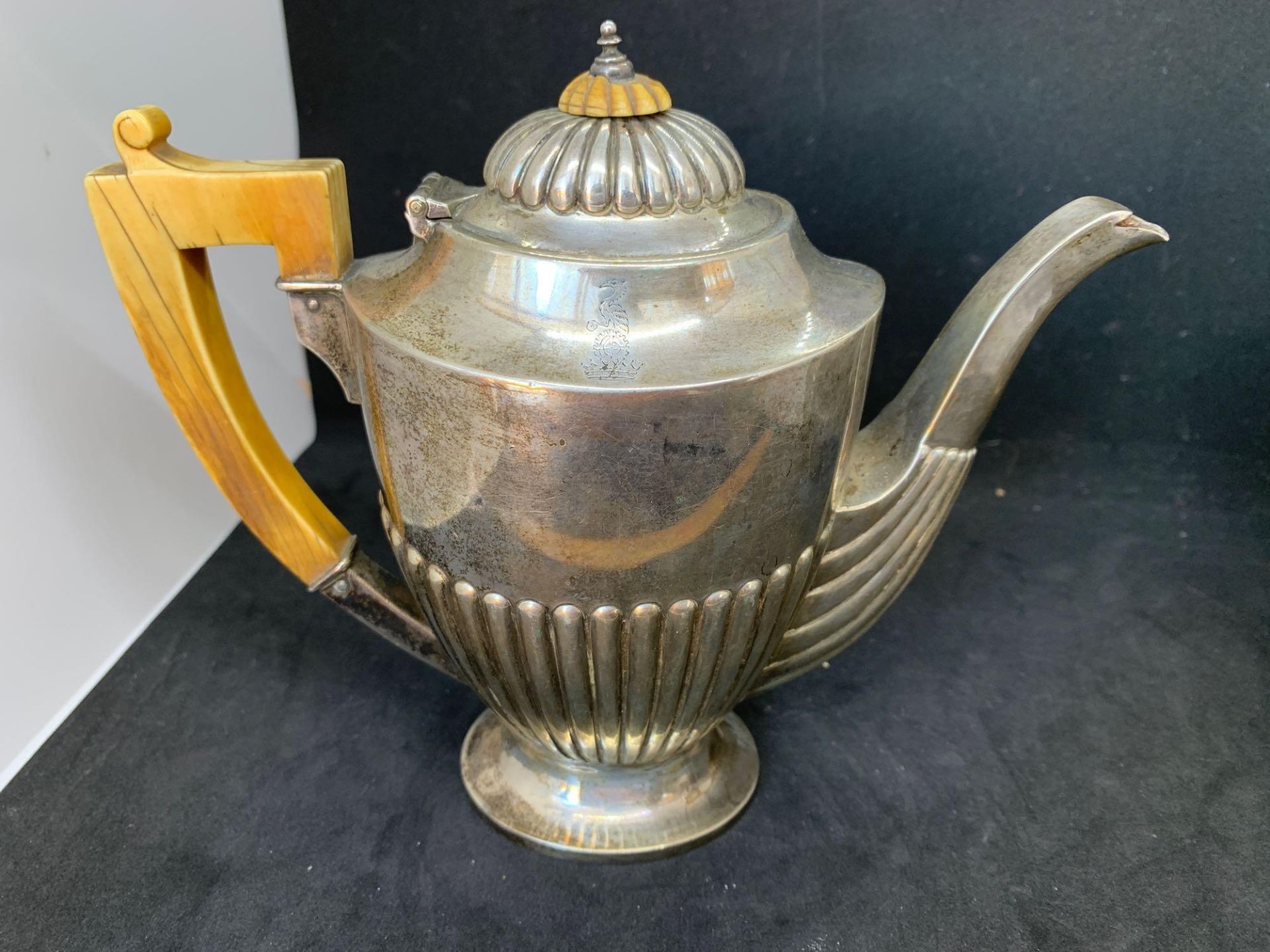 Continental silver hallmarked 800 coffee pot teapot and sugar pot approximately just under 1 kg - Image 2 of 13