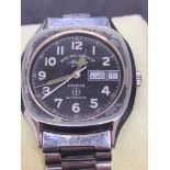 West and watch company day date stainless steel walked approximately 35 mm