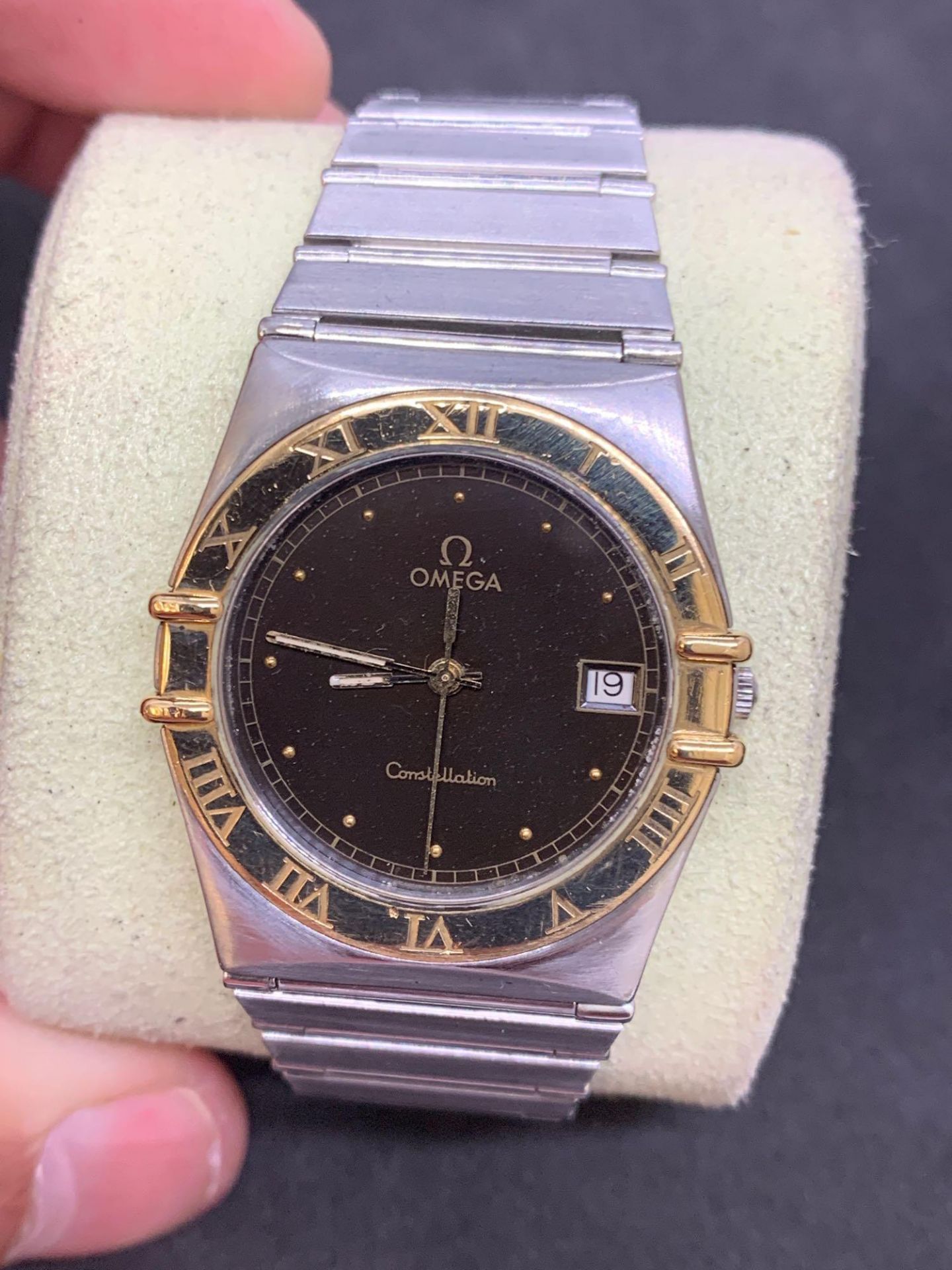 Gents 35 mm steel and gold Omega constellation watch