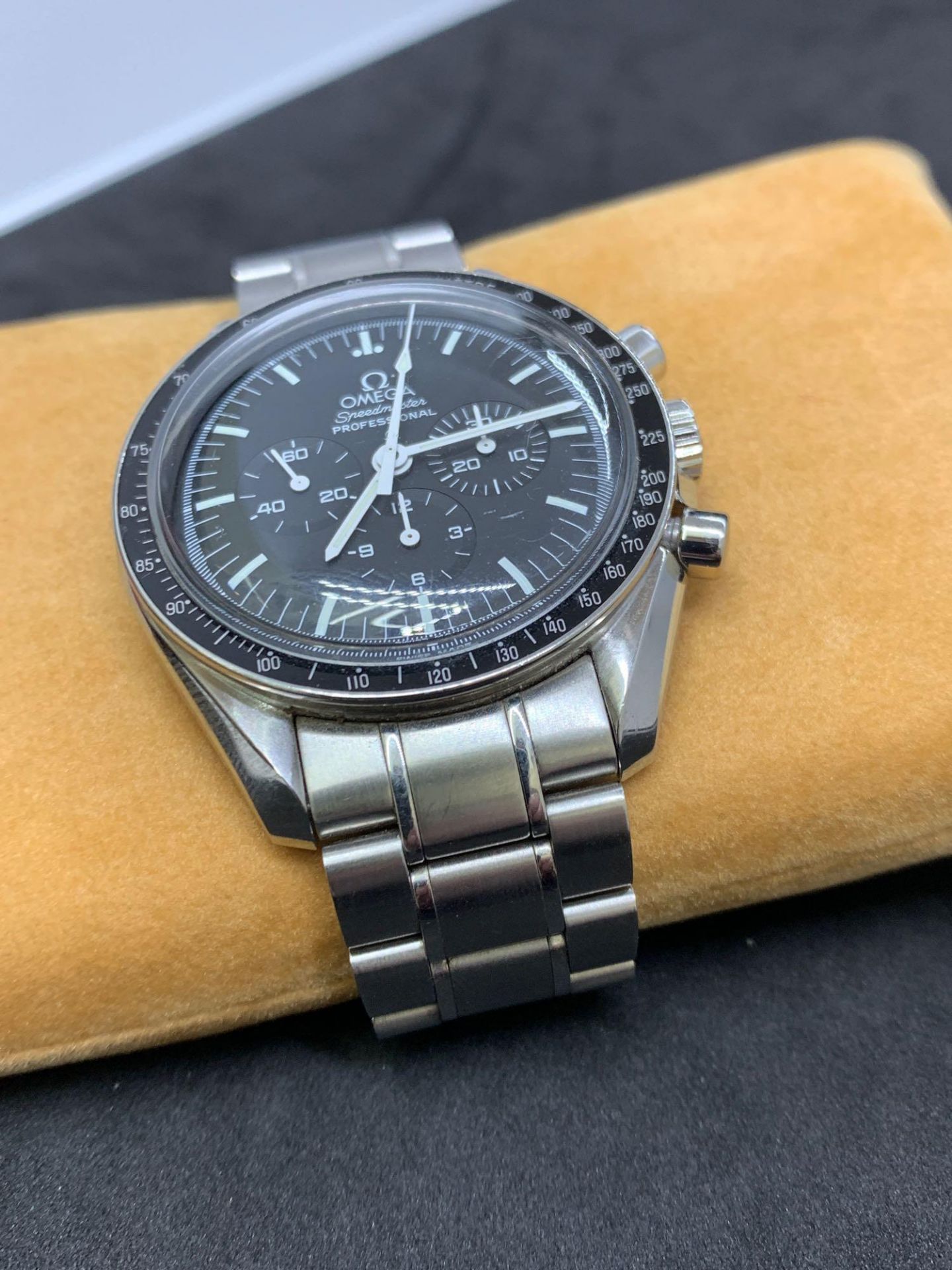 Omega Speedmaster Professional Chrono NASA Watch - Image 2 of 5