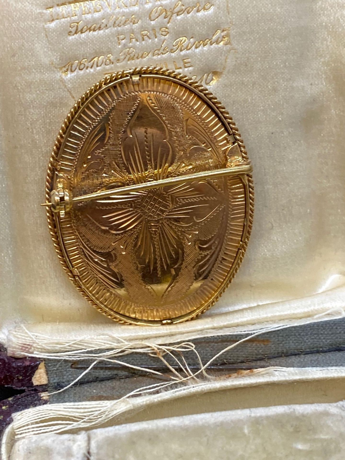 18ct Gold Miniature Enamel Portrait Brooch - 14 Grams - Image 2 of 4