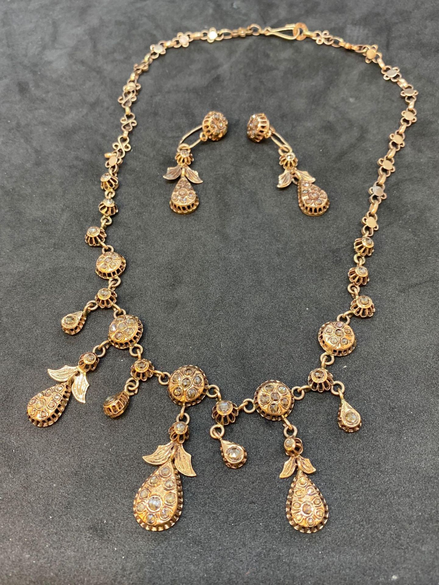 Vintage 6.00ct Approx Rose Cut Diamond Set Necklace and Matching Earrings 9ct Gold - 41 Grams