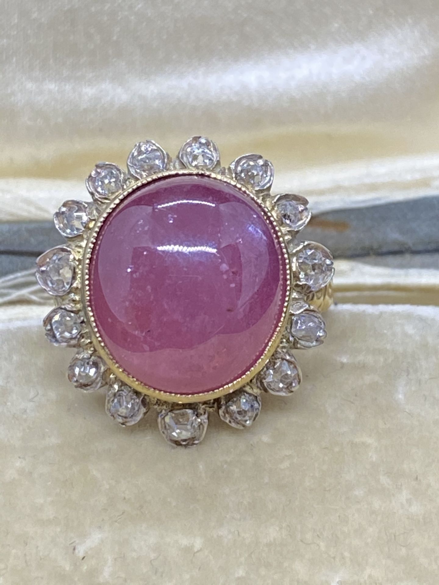 Antique 18ct Gold Cabochon Ruby & Diamond Ring