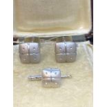18ct White Gold Tiffany & Co Cuff Links and Matching Tie Pin - 23 Grams