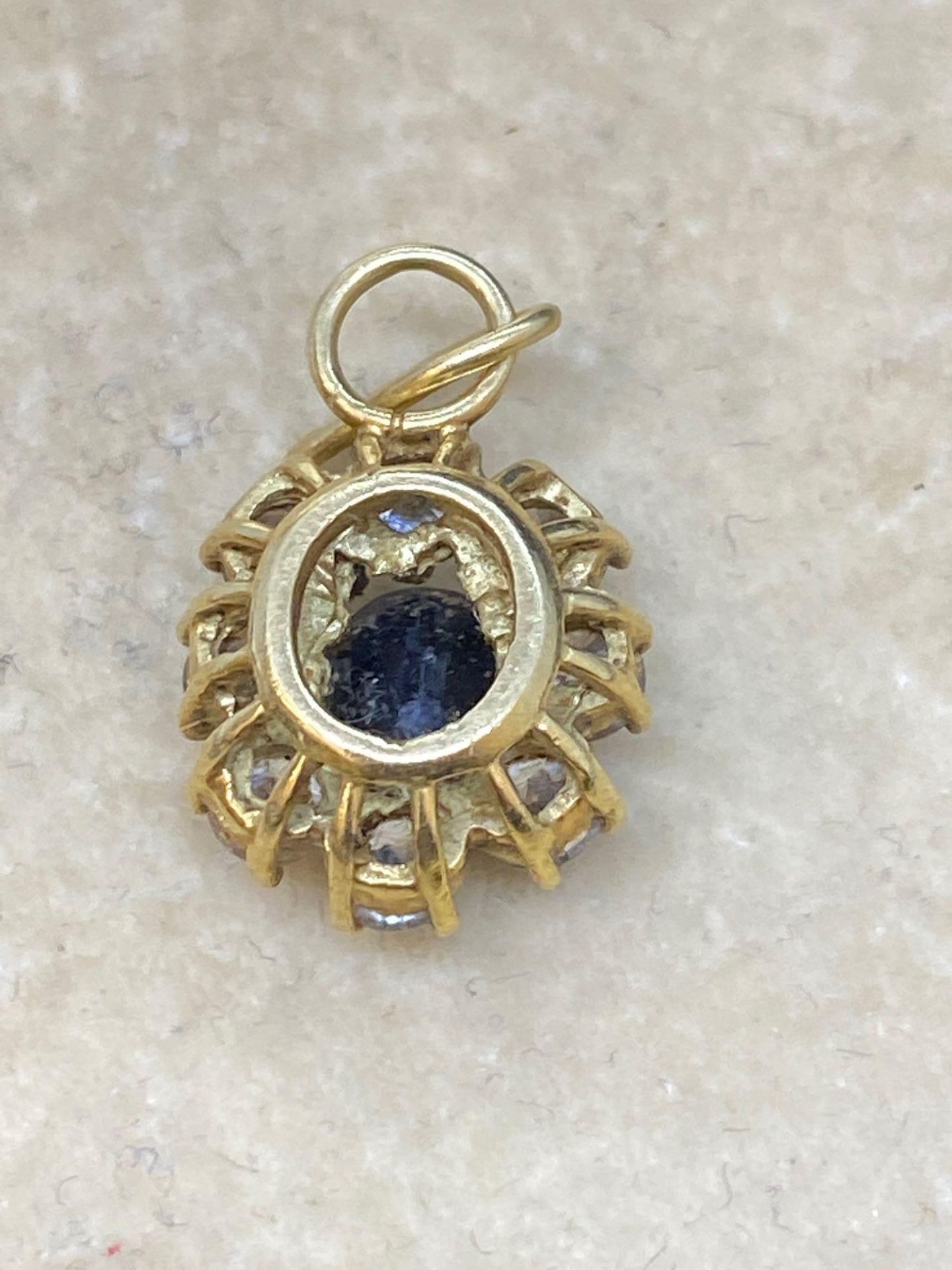 Gold Coloured Sapphire Pendant - Image 3 of 3