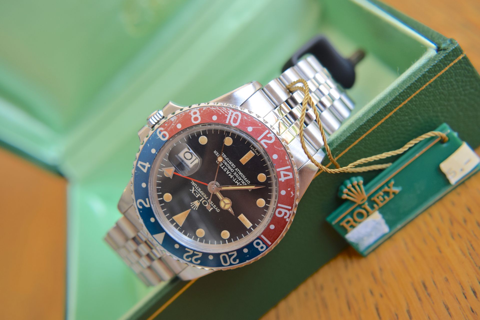 *Vintage* VERY RARE 1968 Rolex GMT Master Pepsi Ref. 1675 'Red Back, Fat Serif' - Image 26 of 30