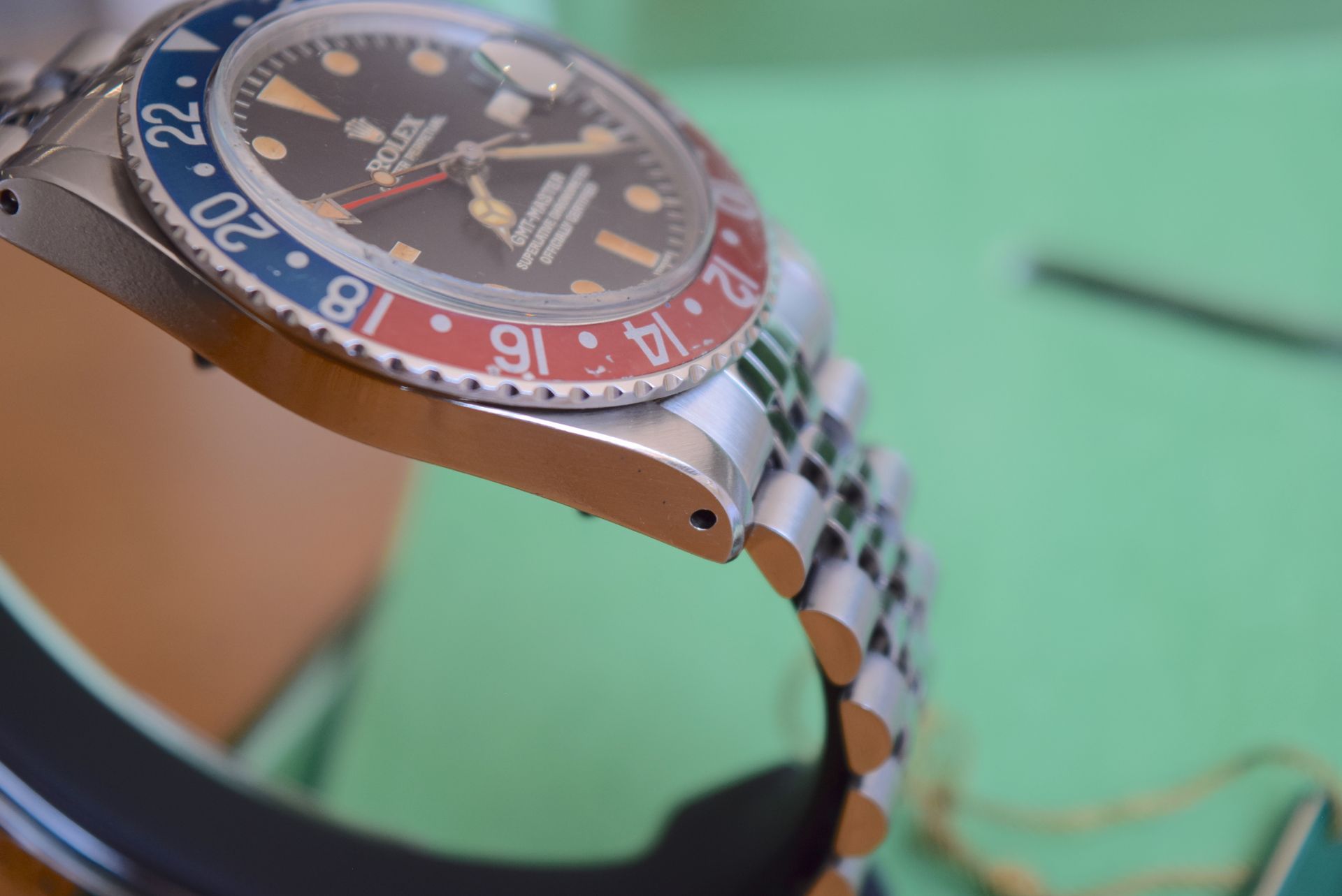 *Vintage* VERY RARE 1968 Rolex GMT Master Pepsi Ref. 1675 'Red Back, Fat Serif' - Image 6 of 30