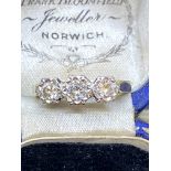 ANTIQUE 18ct GOLD 3 STONE DIAMOND RING