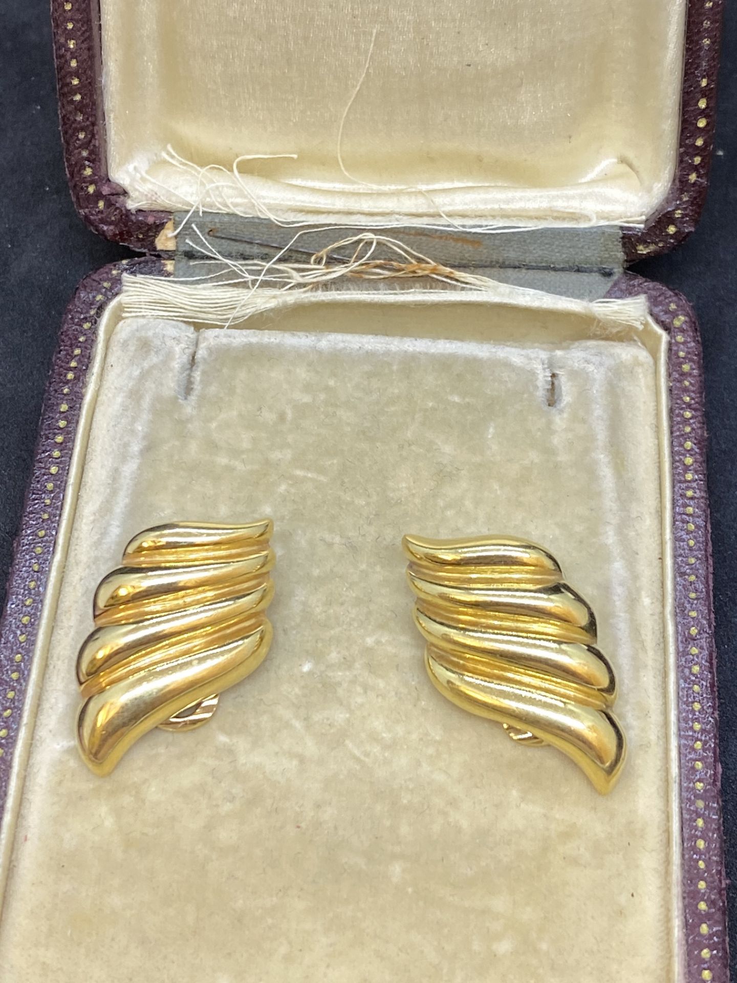 18ct GOLD EARRINGS - 14.5 GRAMS - Image 2 of 4