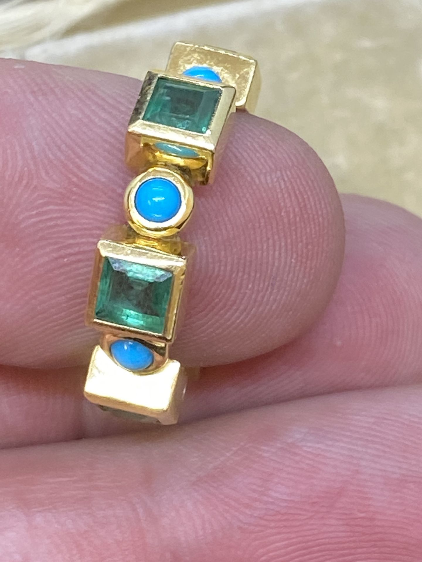 STUNNING ELENA VOTSI 18ct GOLD EMERALD & TURQUOISE RING - Image 5 of 13