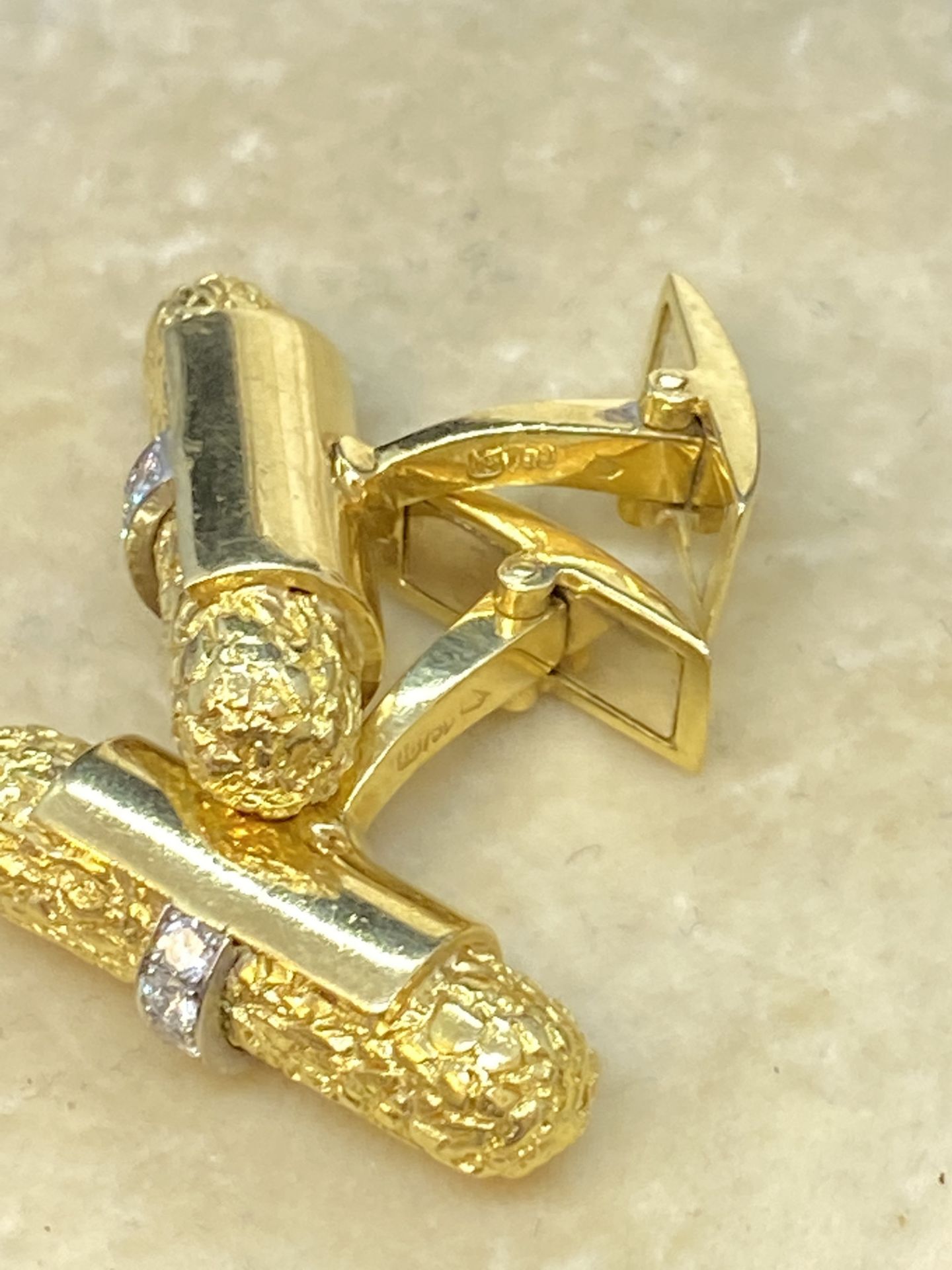 18ct GOLD DIAMOND SET CUFFLINKS - 20 GRAMS - Image 3 of 4