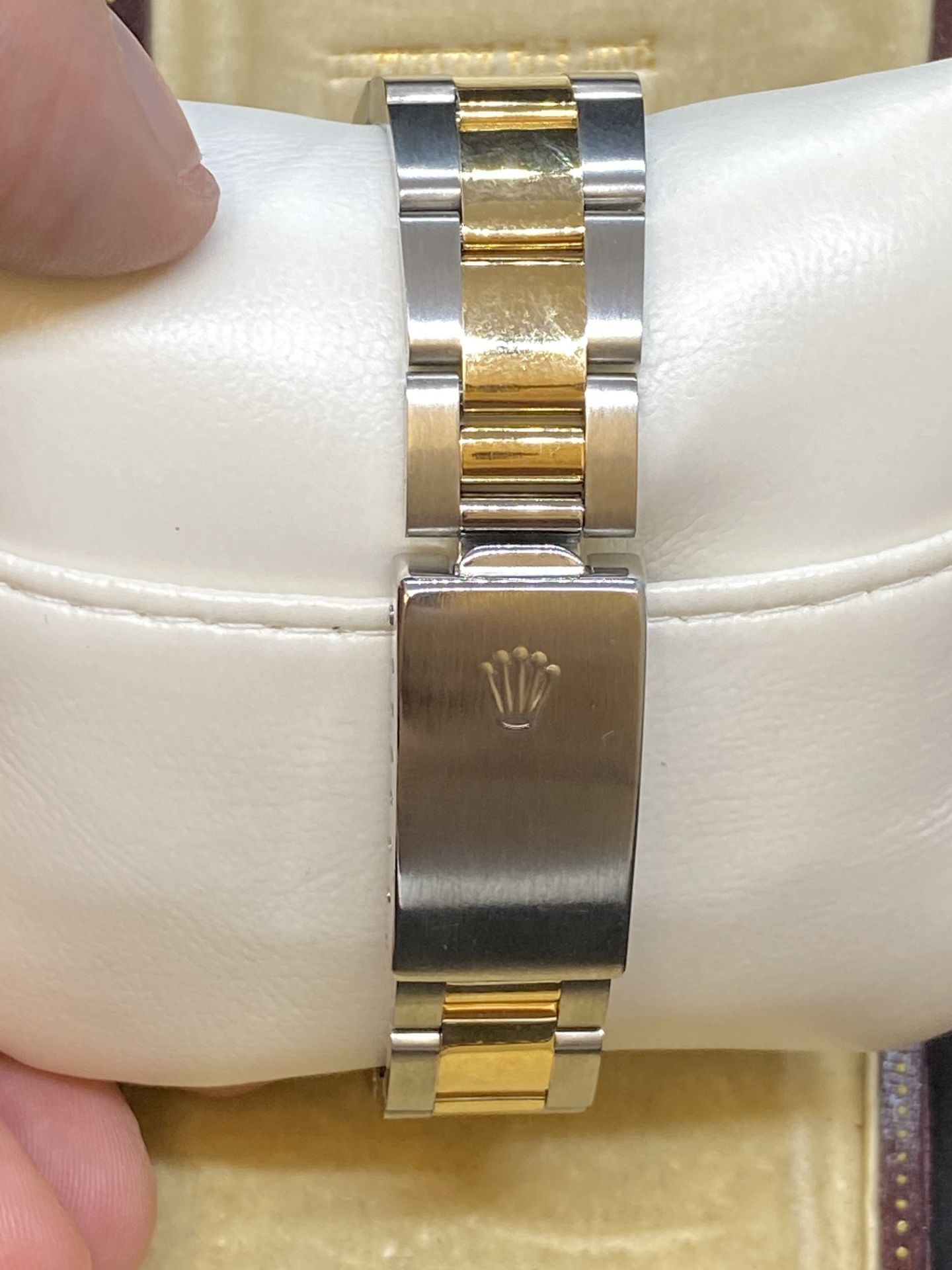 36mm ROLEX STEEL & GOLD WATCH - Image 5 of 7