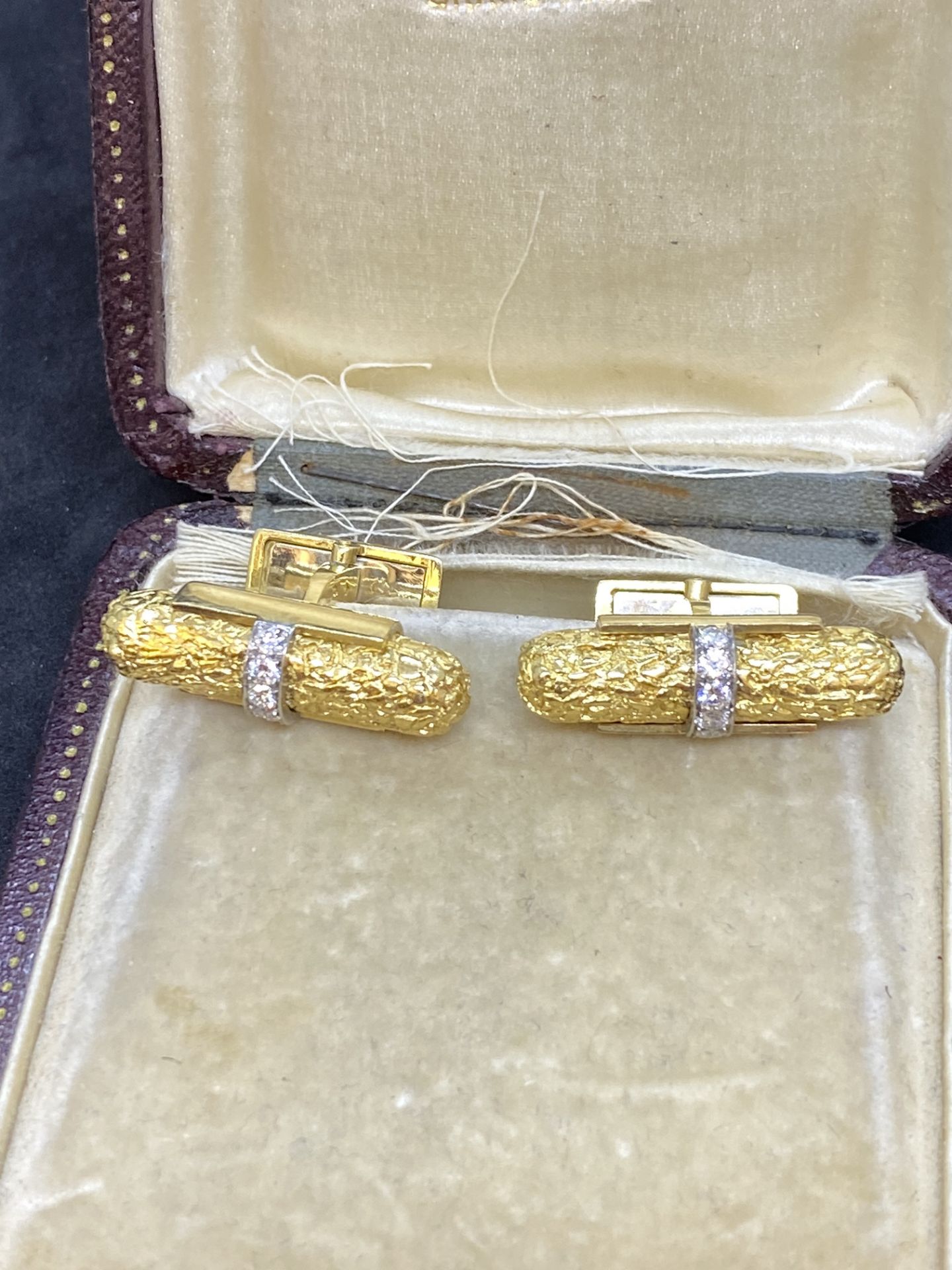 18ct GOLD DIAMOND SET CUFFLINKS - 20 GRAMS