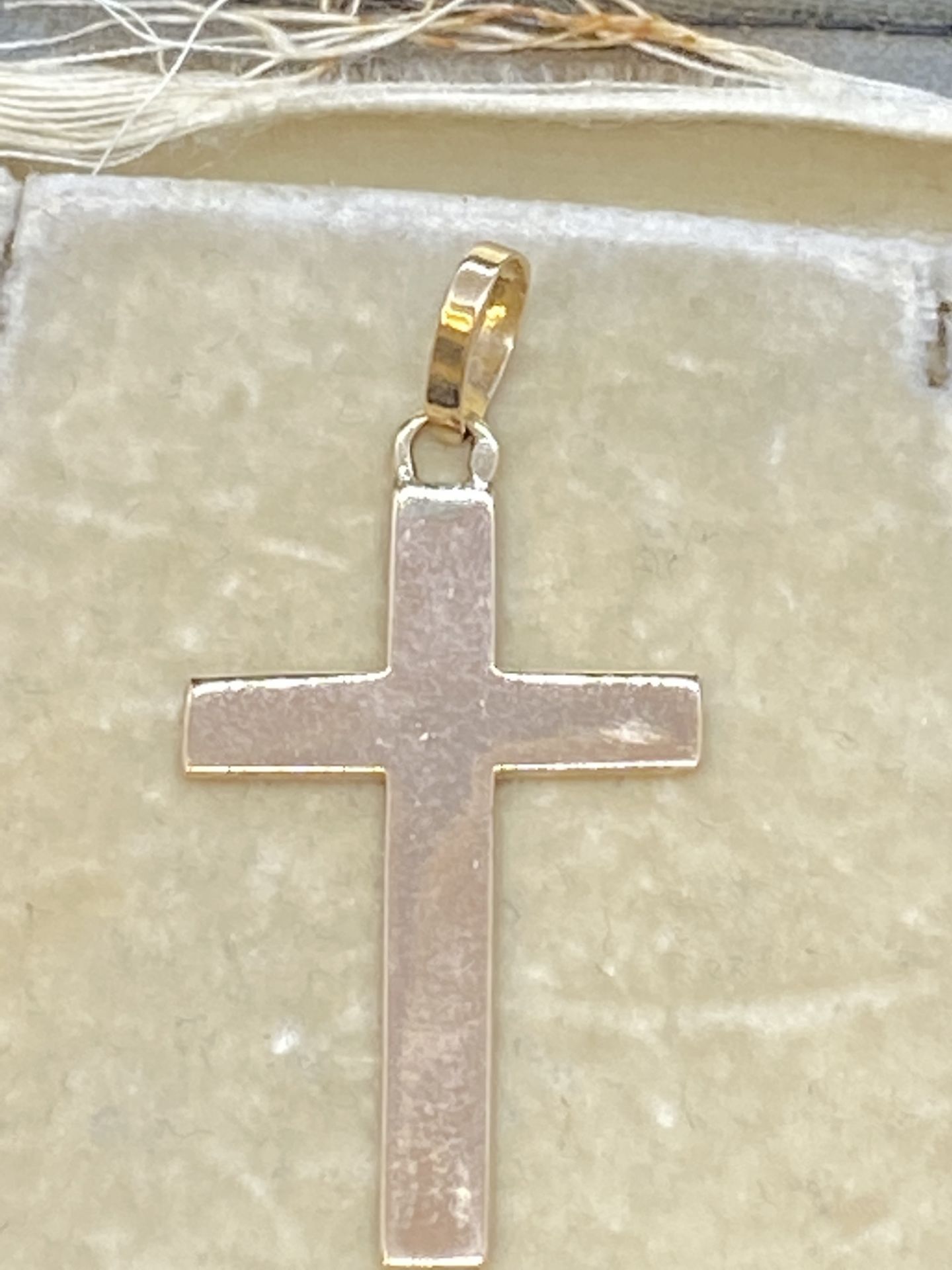 14k GOLD CROSS