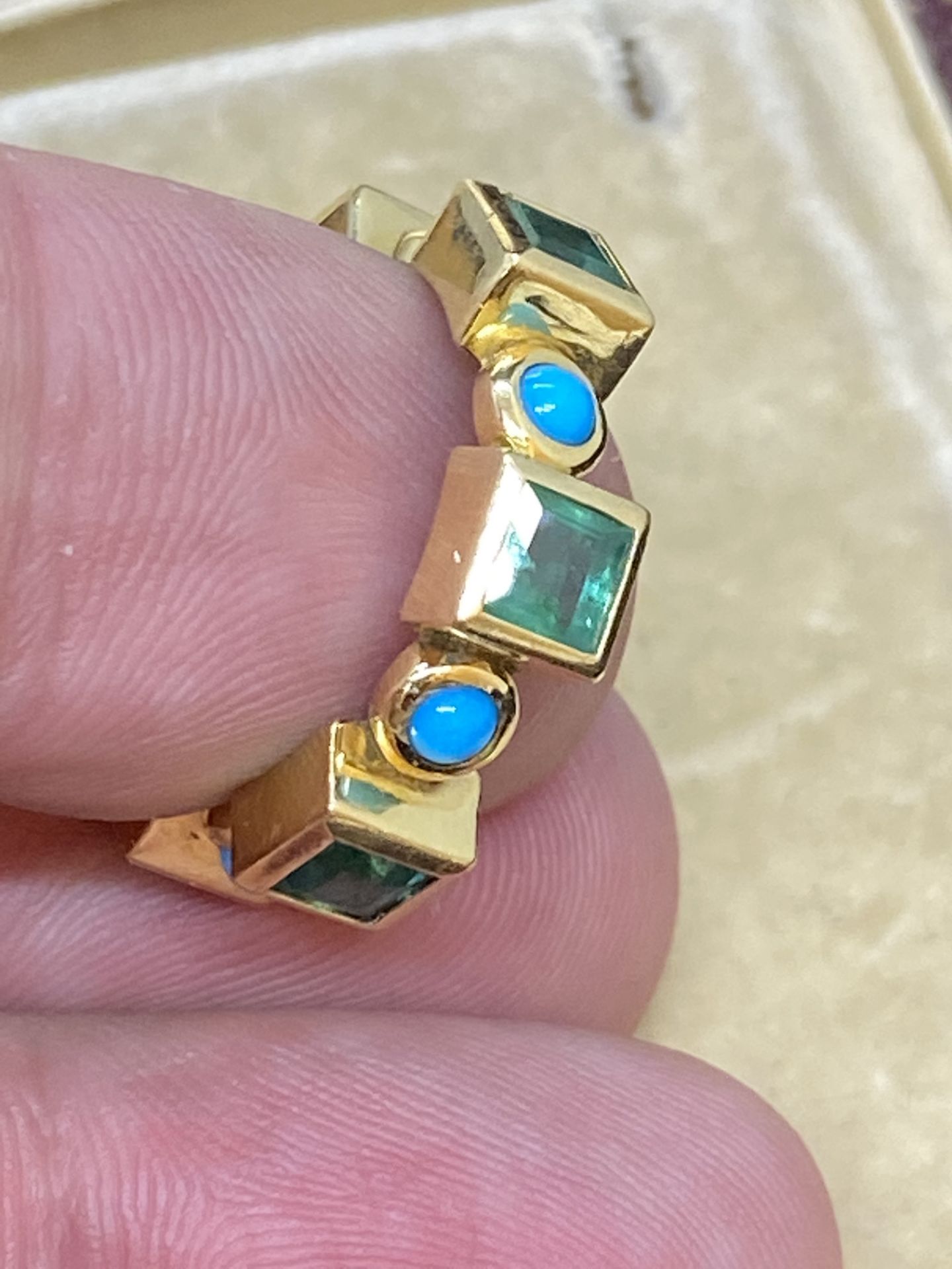 STUNNING ELENA VOTSI 18ct GOLD EMERALD & TURQUOISE RING - Image 7 of 13