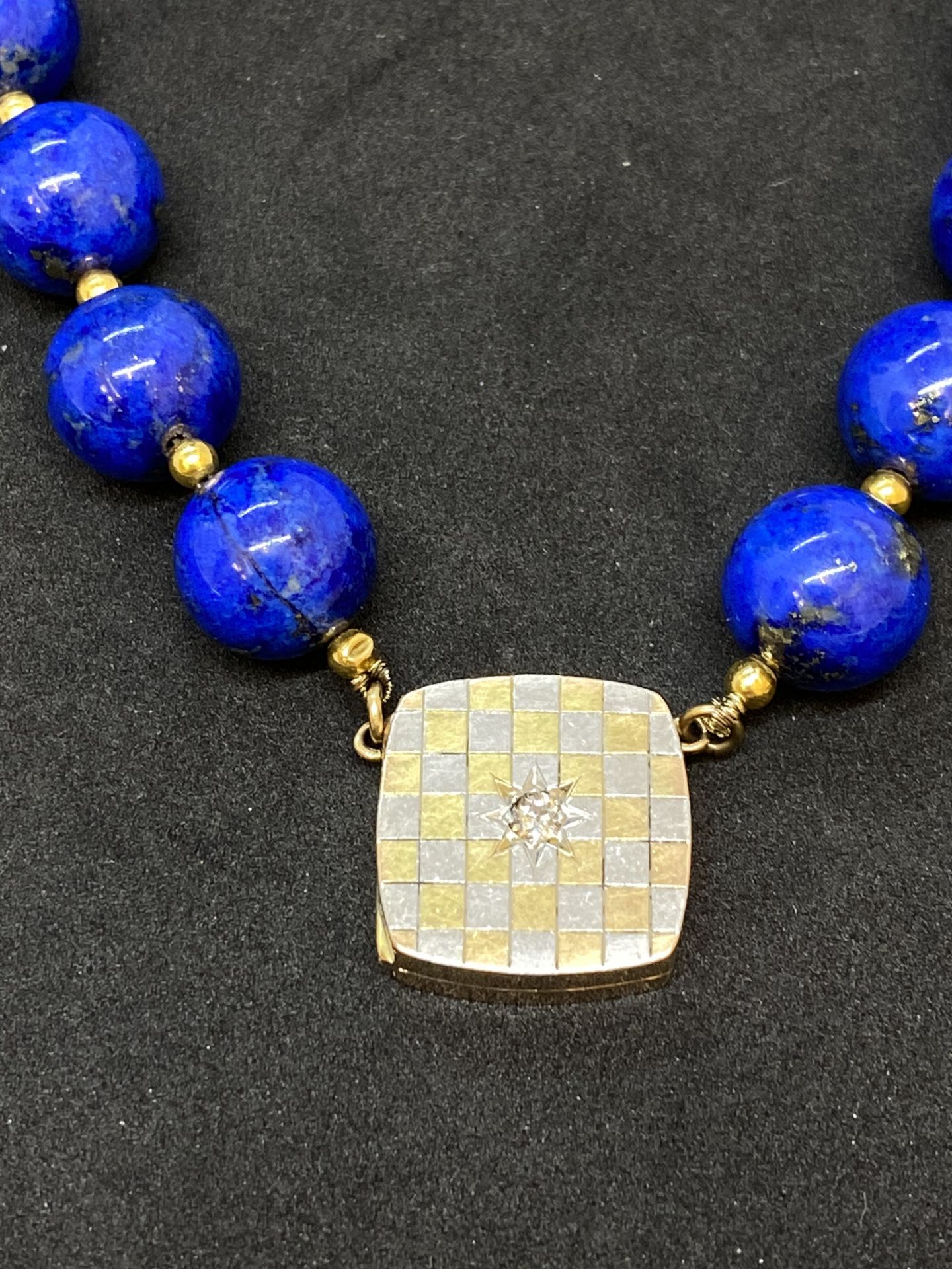 18ct GOLD LAPIS NECKLACE 76 GRAMS - Image 5 of 6