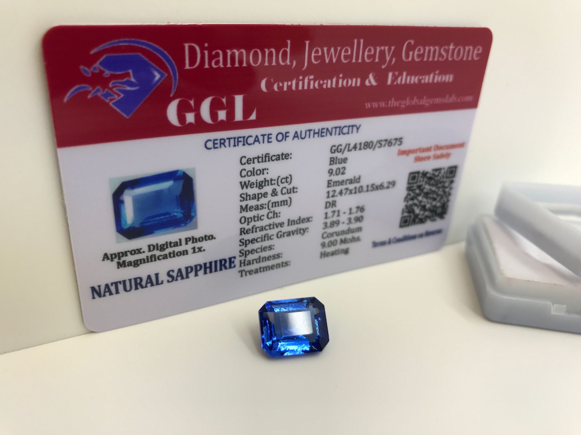 BLUE STONE WITH CARD MARKED SAPPHIRE - Image 2 of 4