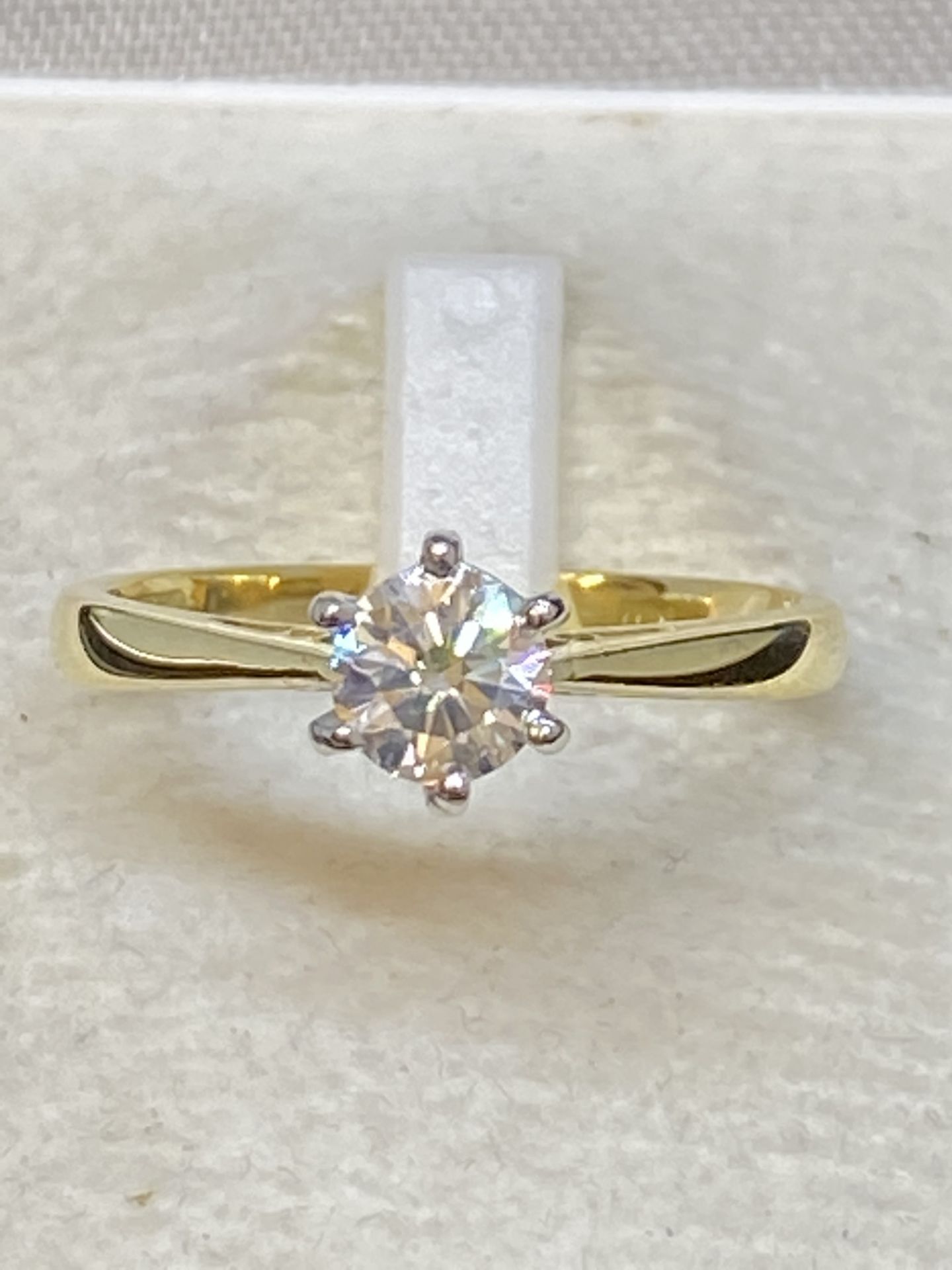 18ct GOLD 0.45ct G/VS DIAMOND SOLITAIRE RING