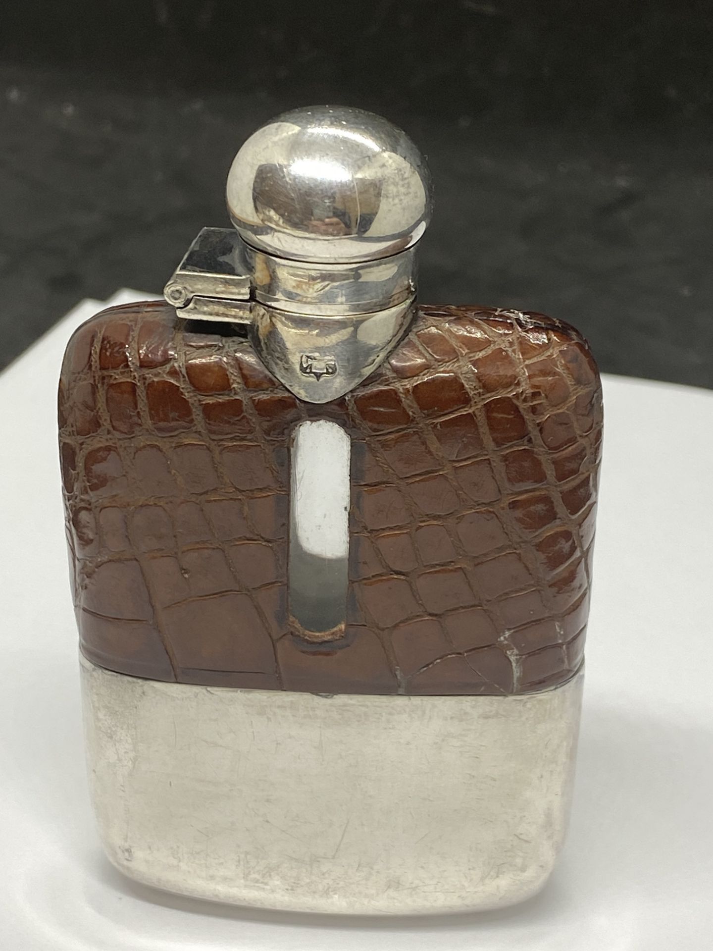 111g SILVER LEATHER FLASK