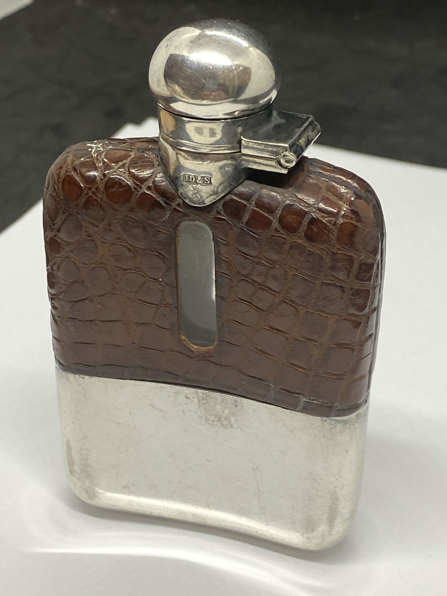 111g SILVER LEATHER FLASK - Image 2 of 4