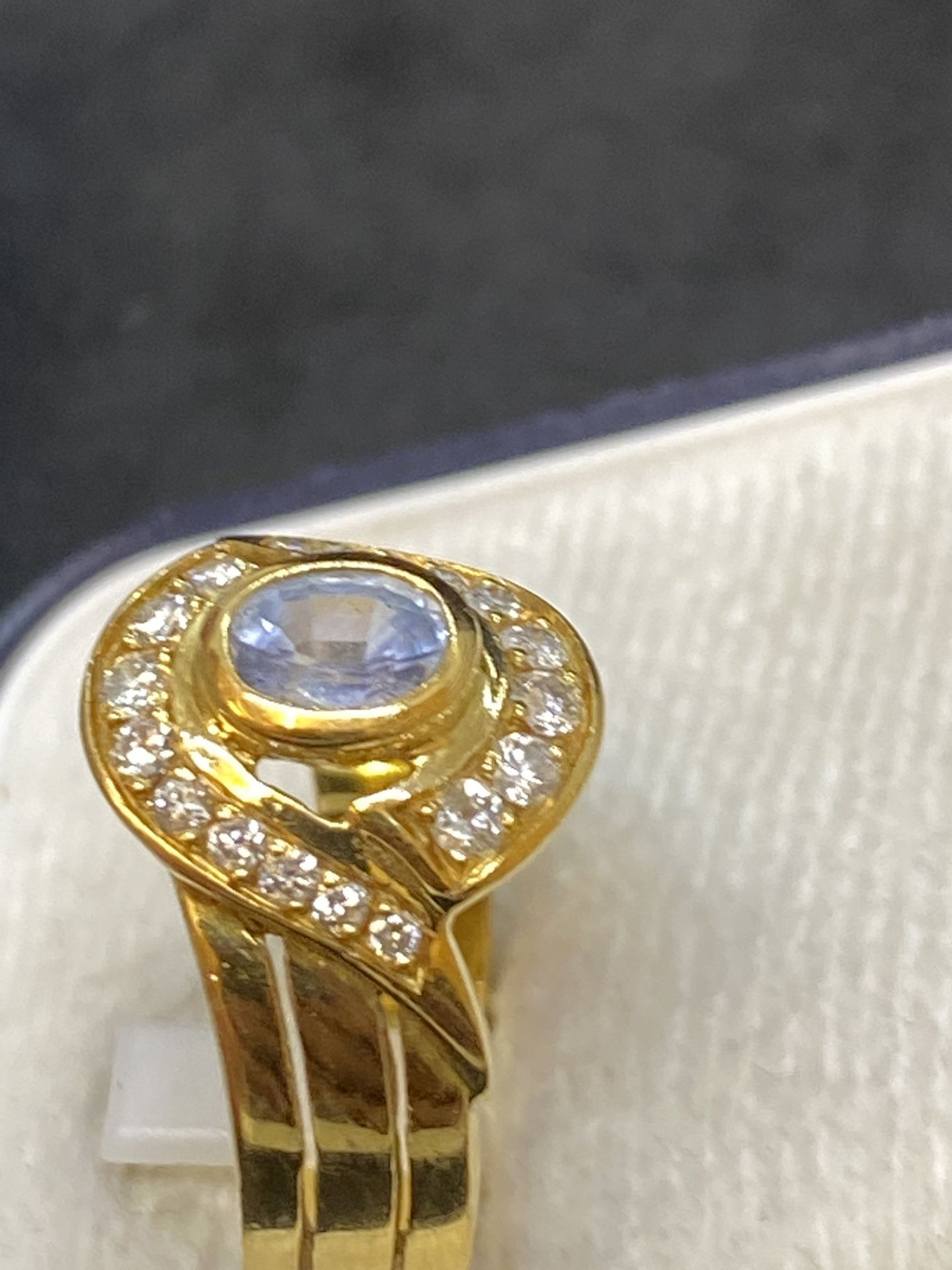 18ct GOLD 3 RING SET ILLUISION AQUA MARINE & 0.50 G/VS DIAMOND - 6.5 GRAMS - Image 2 of 6