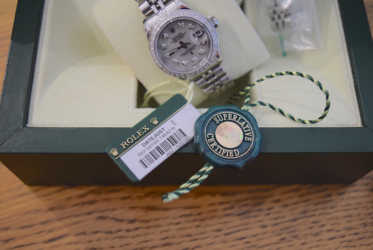 Rolex 'Datejust' - Stainless Steel Oyster Perpetual - White 'Pearl' Diamond Dial *FULL SET* - Image 3 of 10