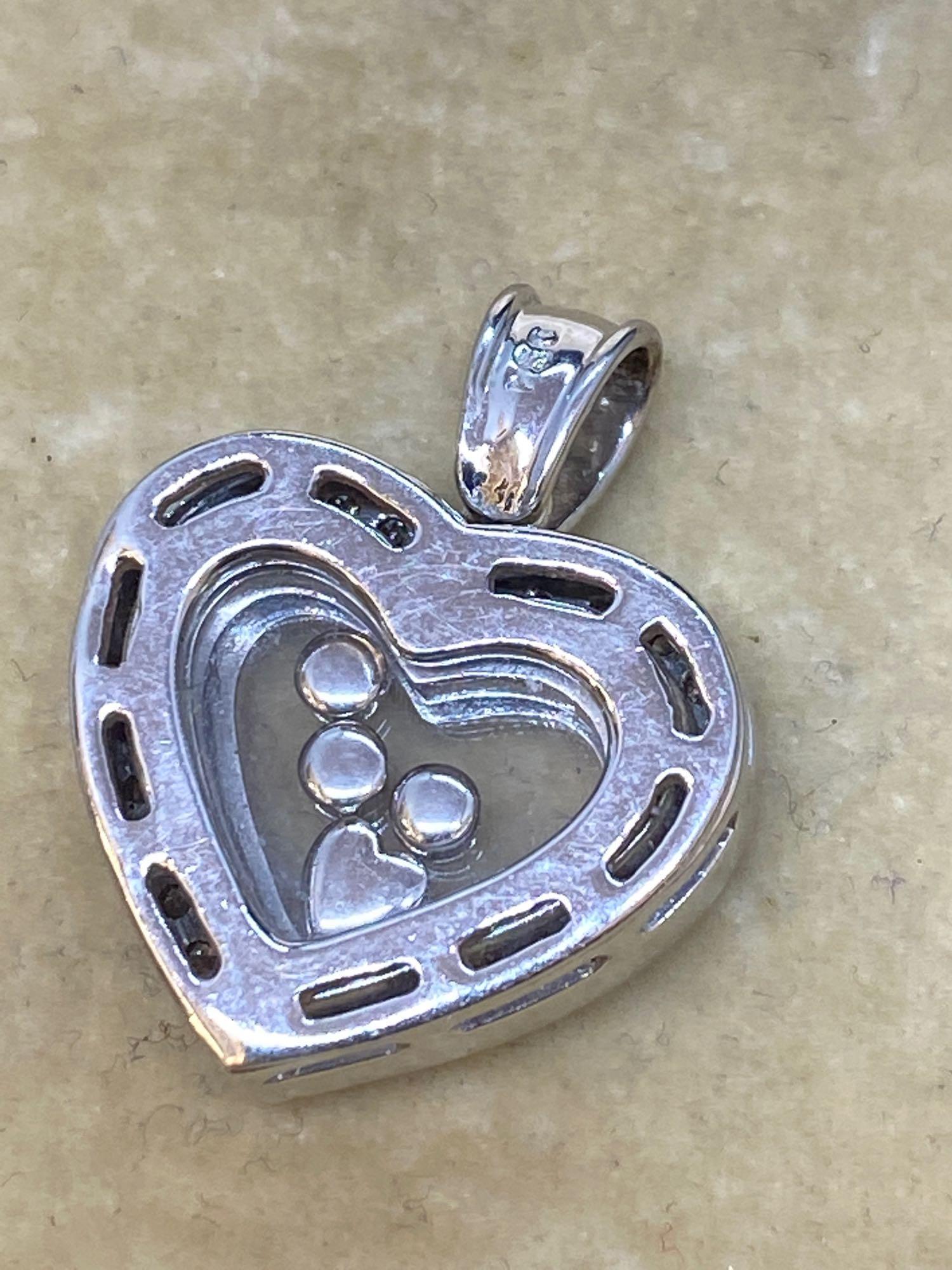 18ct While Gold Diamond set Heart Pendant - Image 2 of 3