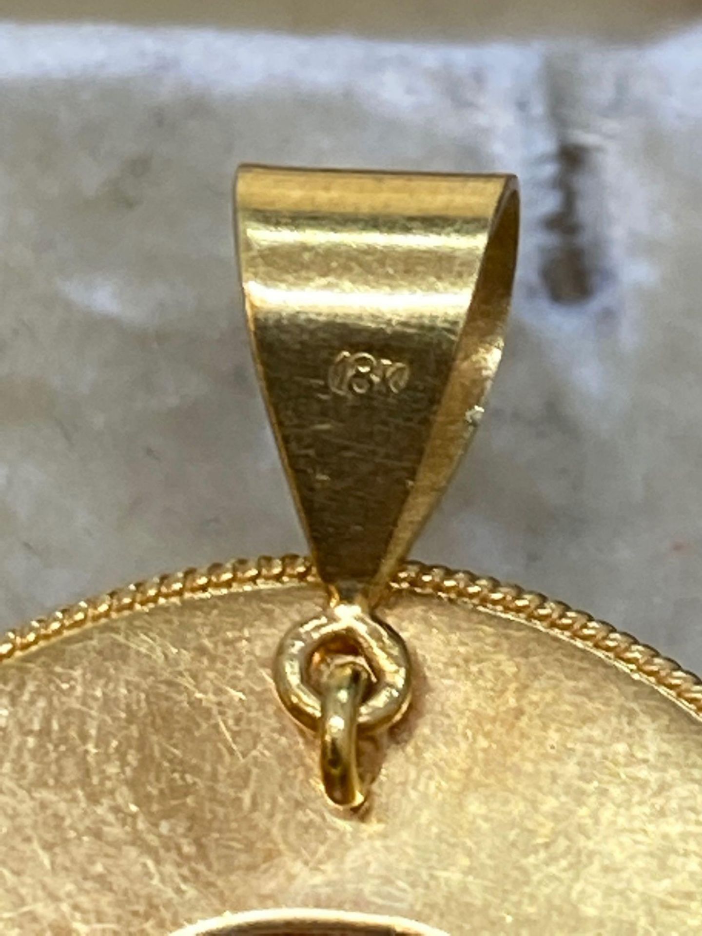 18k Gold Cameo Pendant - 10 Grams - Image 2 of 4