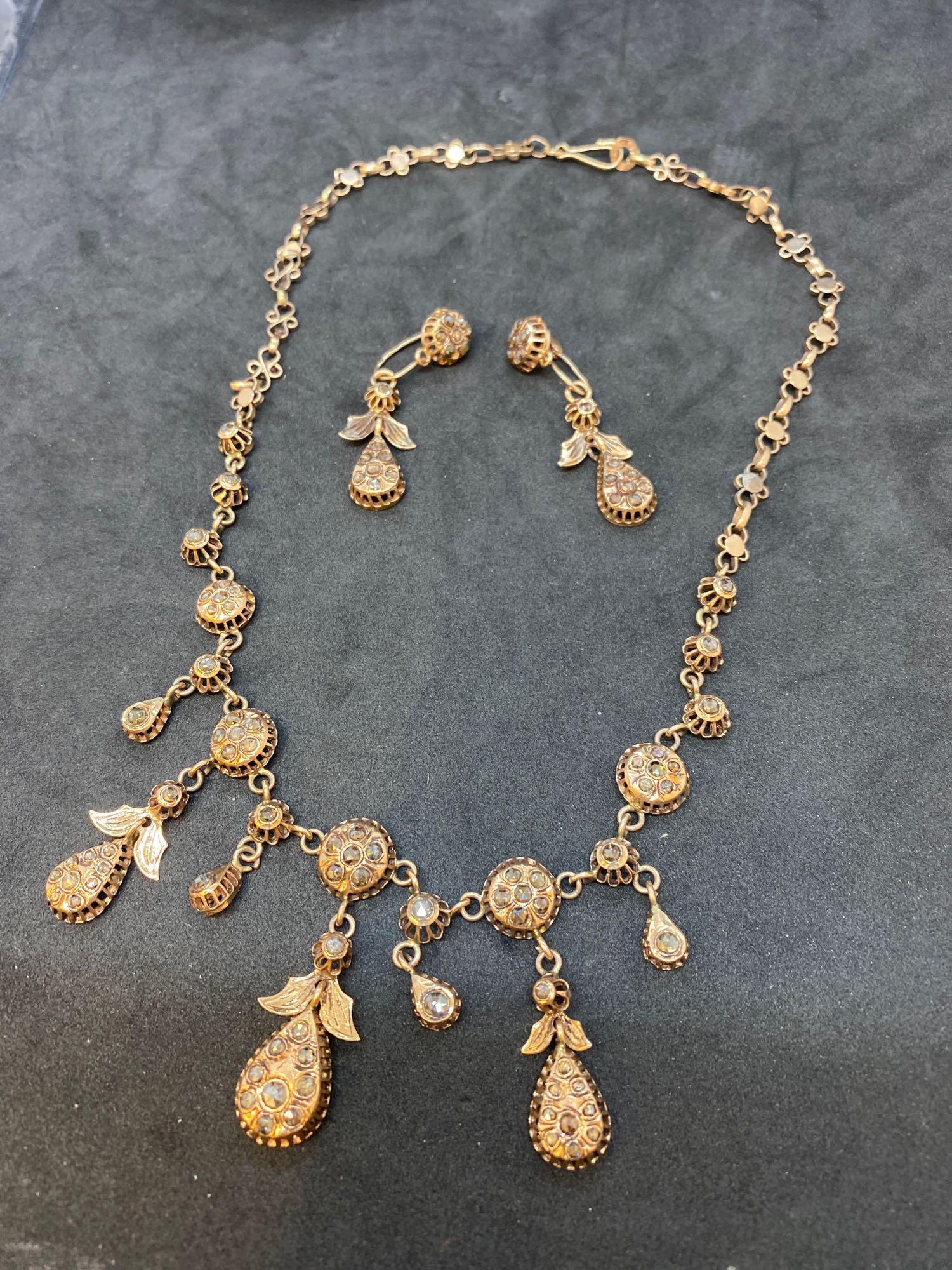 Vintage 6.00ct Approx Rose Cut Diamond Set Necklace and Matching Earrings 9ct Gold - 41 Grams - Image 5 of 5