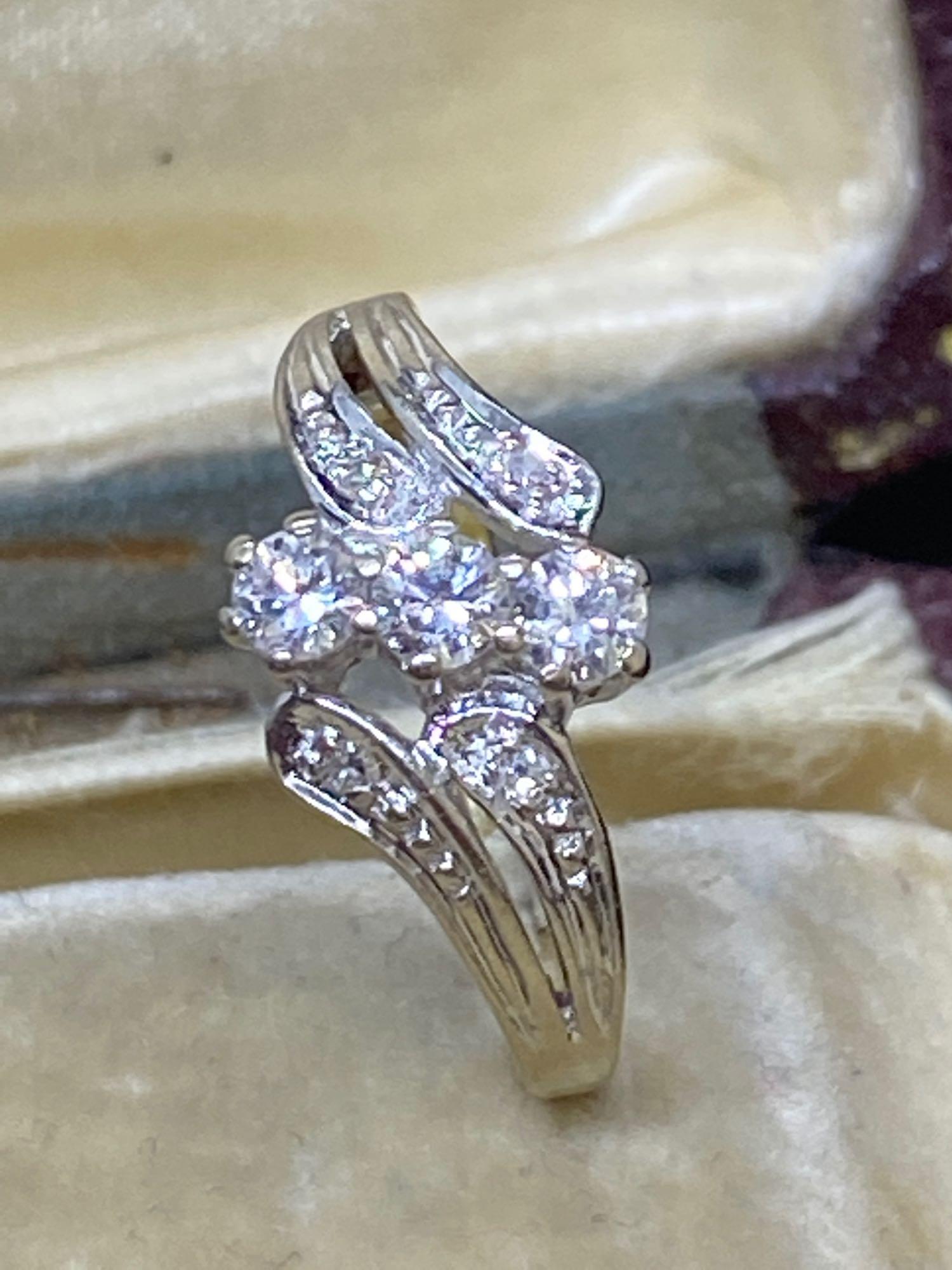 14ct White Gold 0.31ct H/SI1 Diamond Ring - Size I Approx - Image 2 of 2