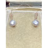 9ct GOLD PEARL EARRINGS