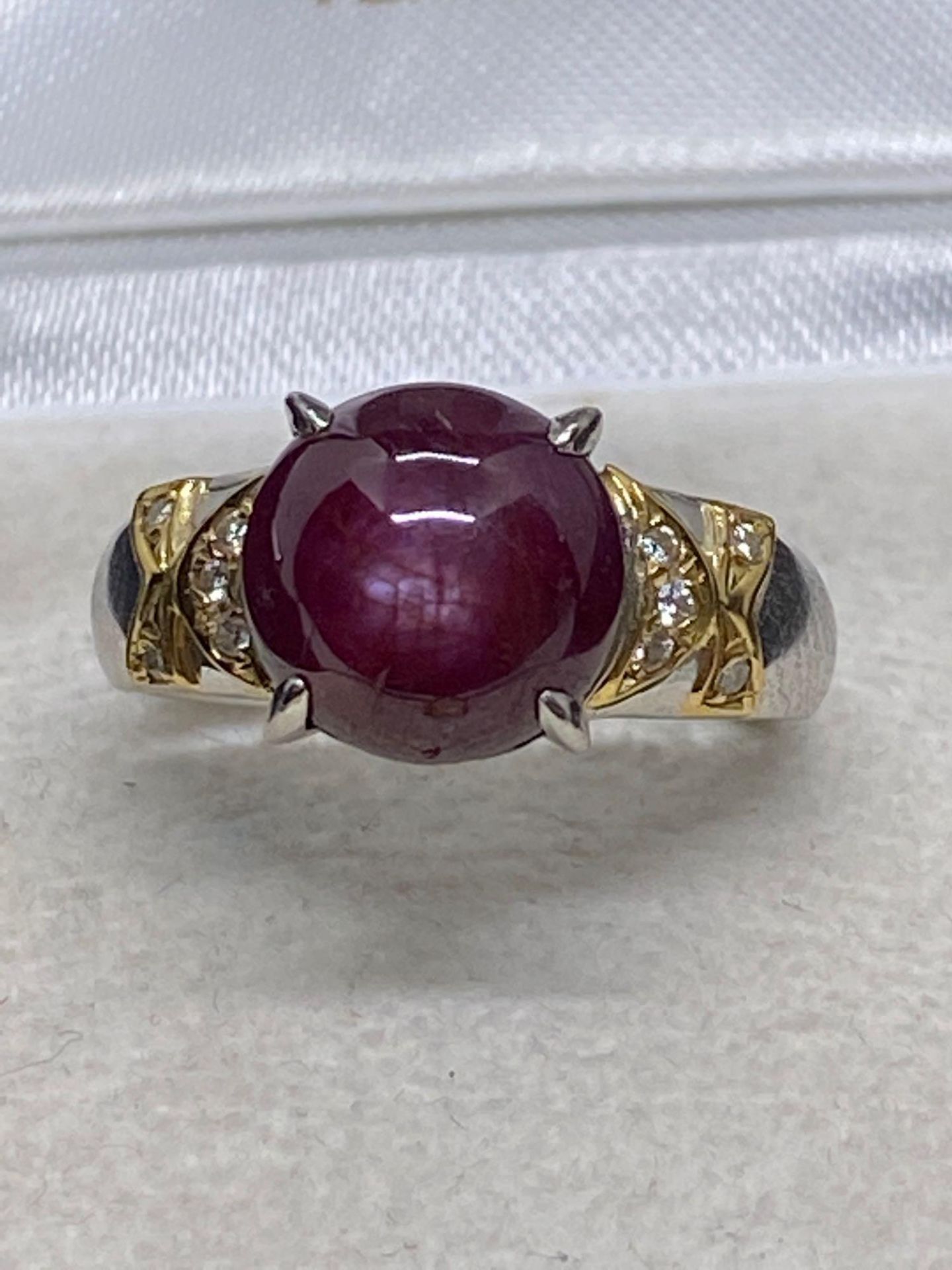 Platinum & 18ct Gold 3.00ct Star Ruby & Diamond Ring - 6.7 Grams - Approx Size L - Image 3 of 3