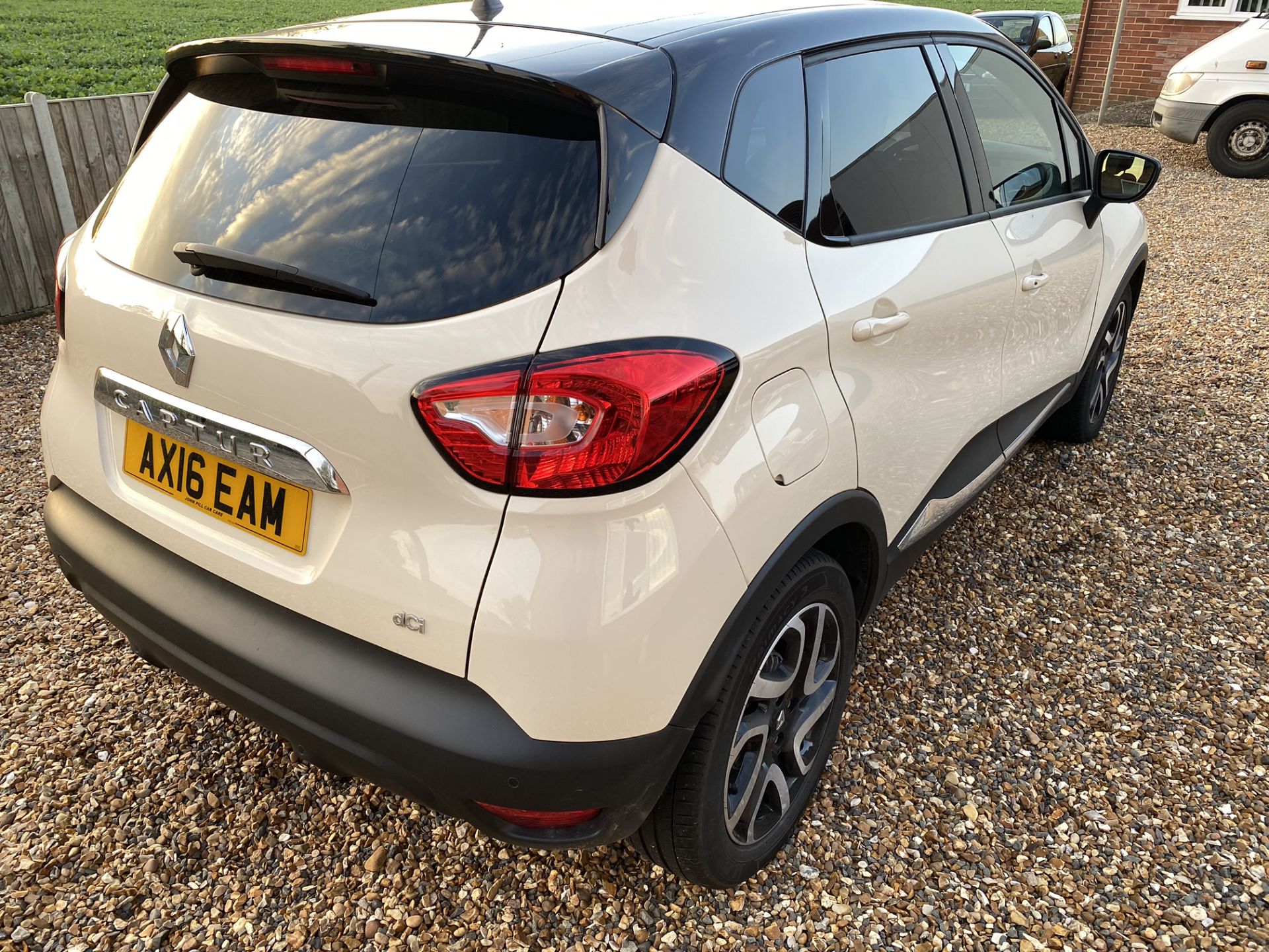 BY ORDER OF THE EXECUTOR: 2016 16 REG RENAULT CAPTUR DYNAMIQUE S DCI AUTOMATIC -JUST 8520 MILES - Image 9 of 30