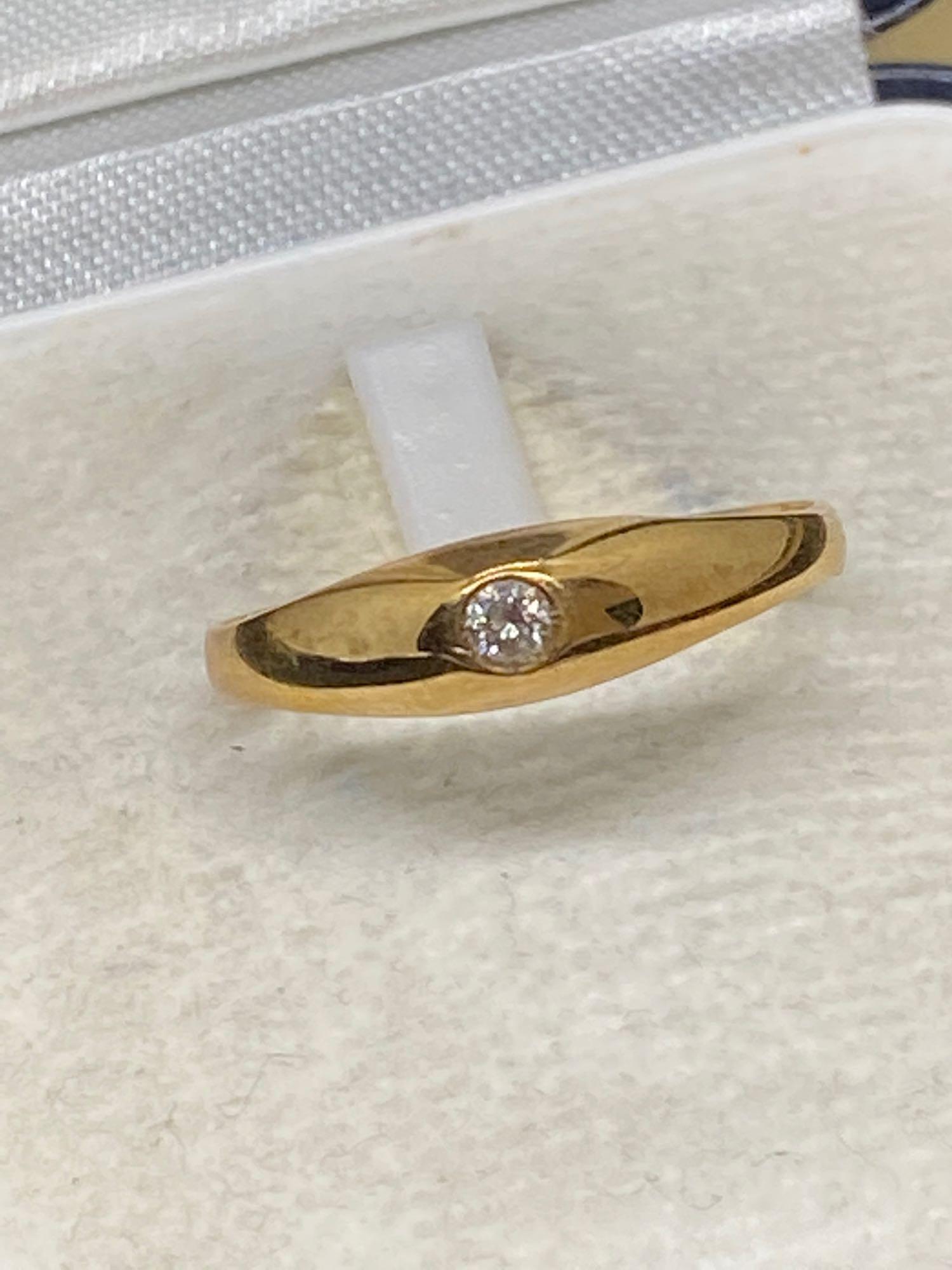 14k Gold Diamond Set Ring - Approx Size P - Image 2 of 2