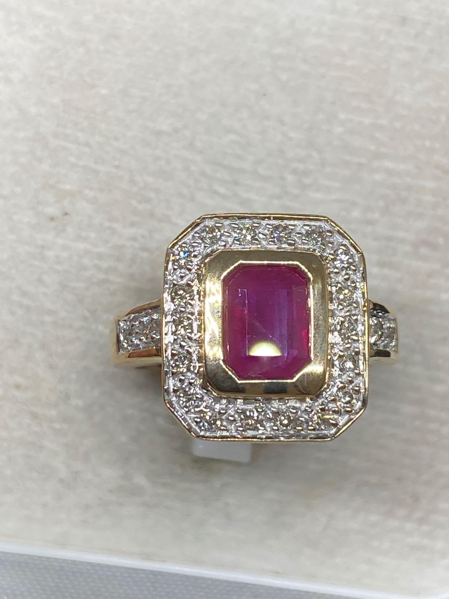 9ct Gold Approx 2.00ct Ruby & 0.60ct Diamond Ring - Approx 6.8 Grams - Image 3 of 4