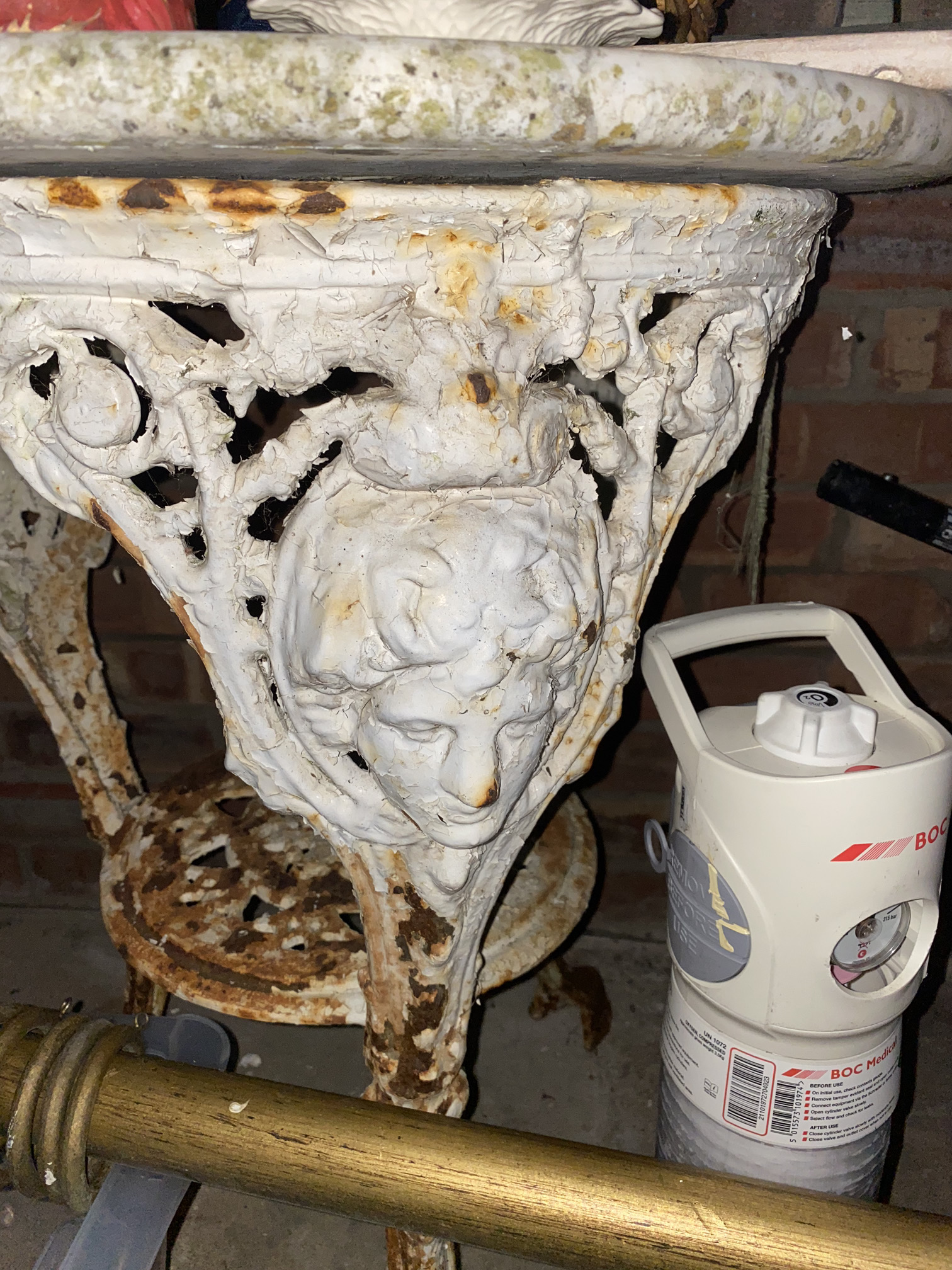 VINTAGE MARBLE TOP CAST IRON GADEN TABLE - Image 3 of 3