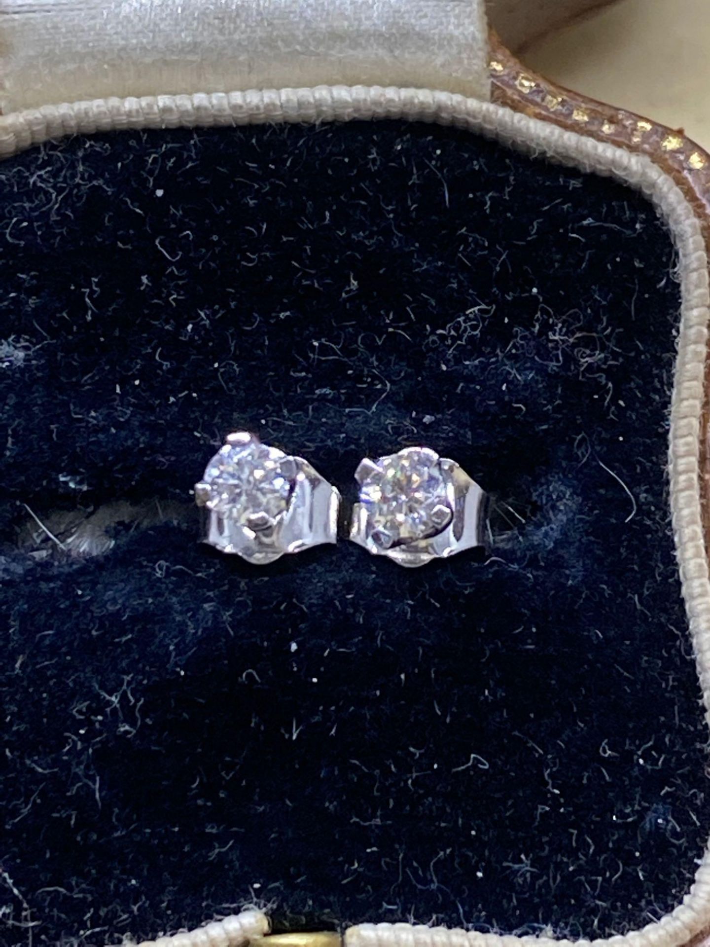 18ct Gold Stud H/SI Diamond Earrings 0.23ct tdw