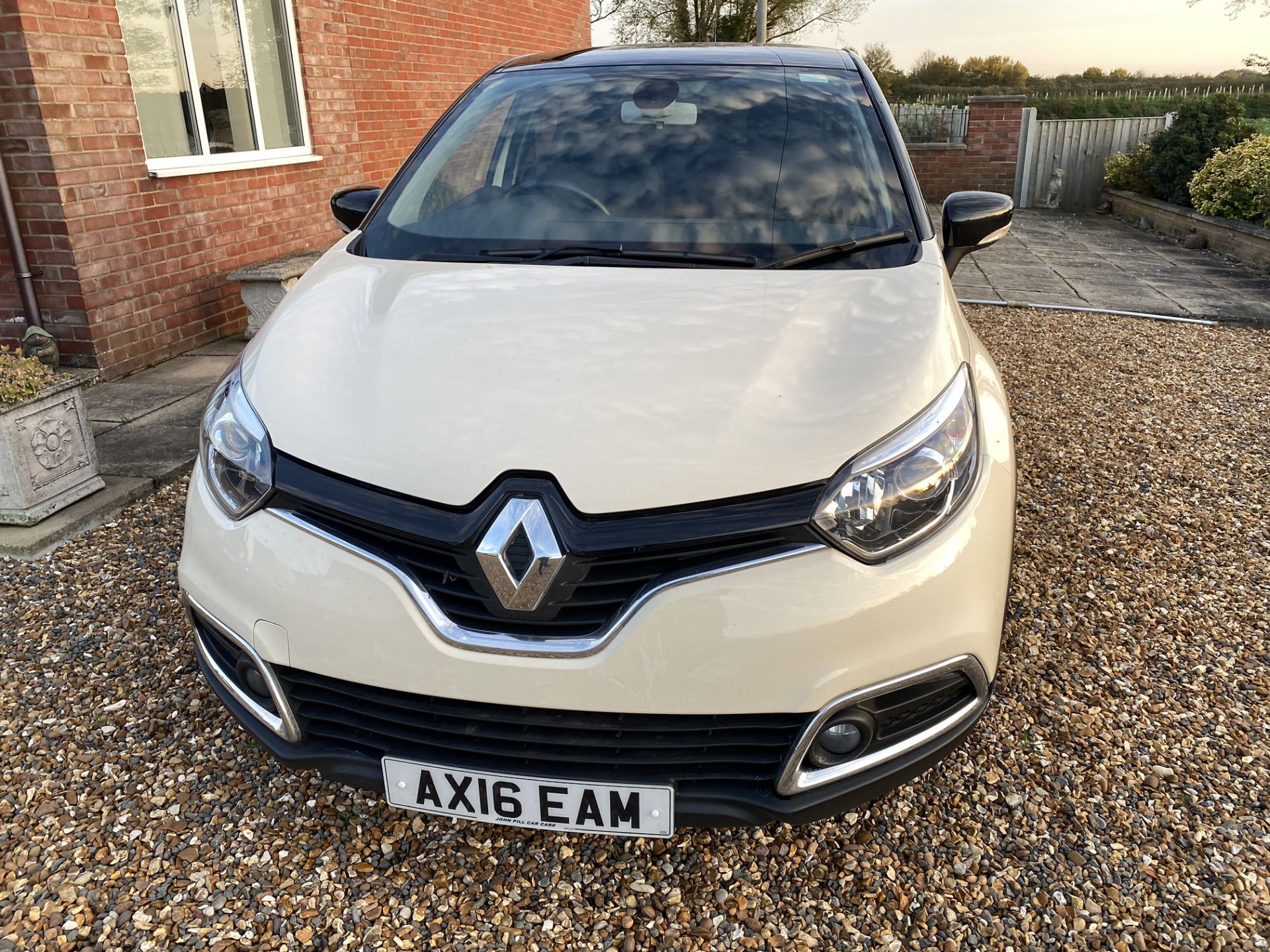 BY ORDER OF THE EXECUTOR: 2016 16 REG RENAULT CAPTUR DYNAMIQUE S DCI AUTOMATIC -JUST 8520 MILES - Image 3 of 30