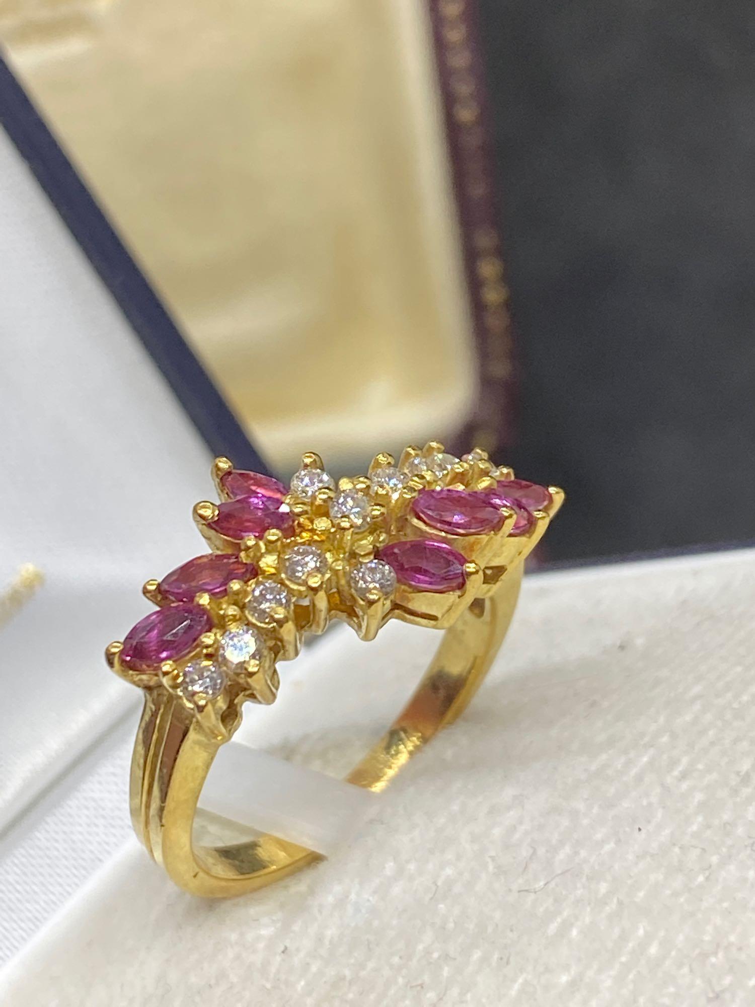 18ct Gold 1.50ct Ruby & 0.40ct Diamond Ring - 6.2 Grams - Image 3 of 4