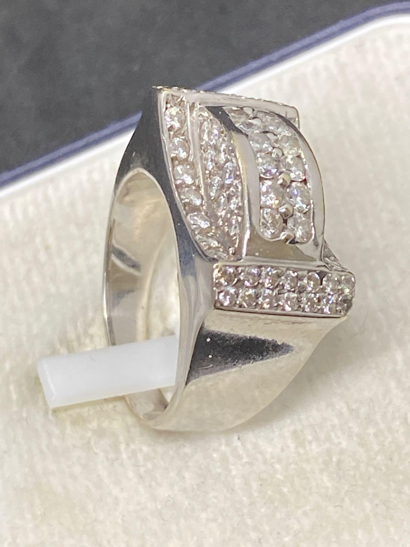 18ct Gold 2.00ct G/H-SI-VS Diamond Ring - 12 Grams - Image 3 of 4