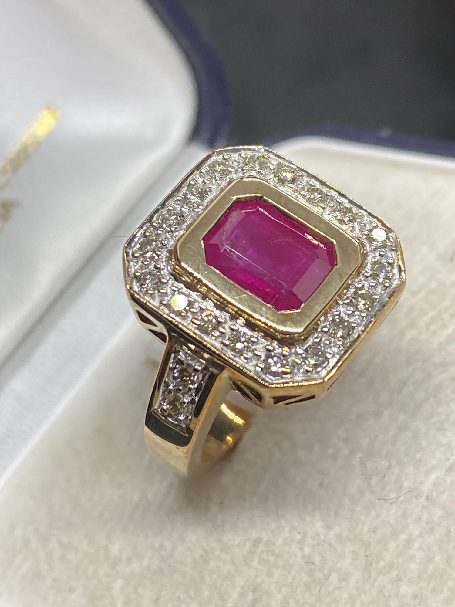 9ct Gold Approx 2.00ct Ruby & 0.60ct Diamond Ring - Approx 6.8 Grams - Image 4 of 4