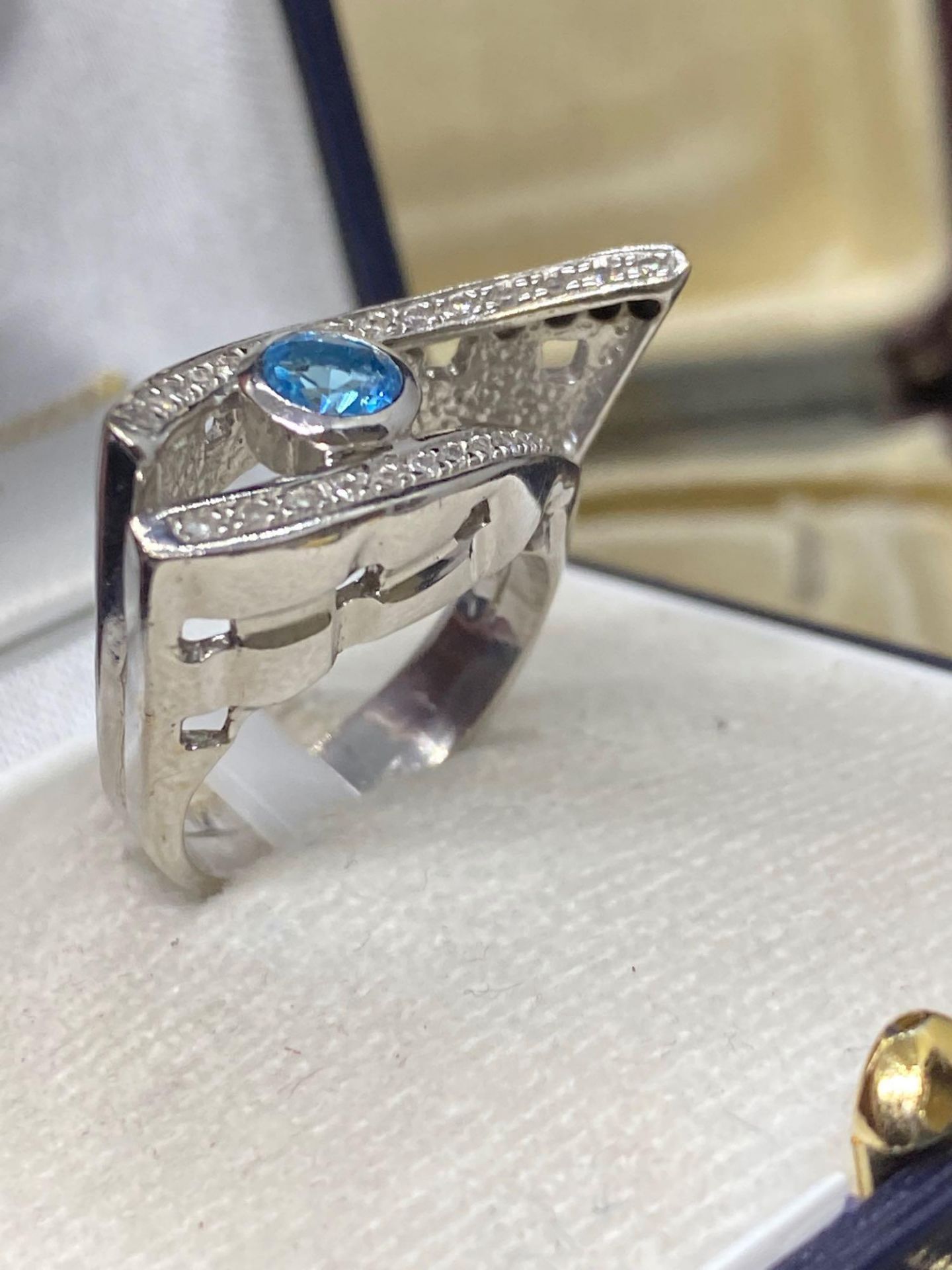 Rare Blue Topaz & Diamond Eye Ring - 14k White Gold - 8 Grams - Image 2 of 4