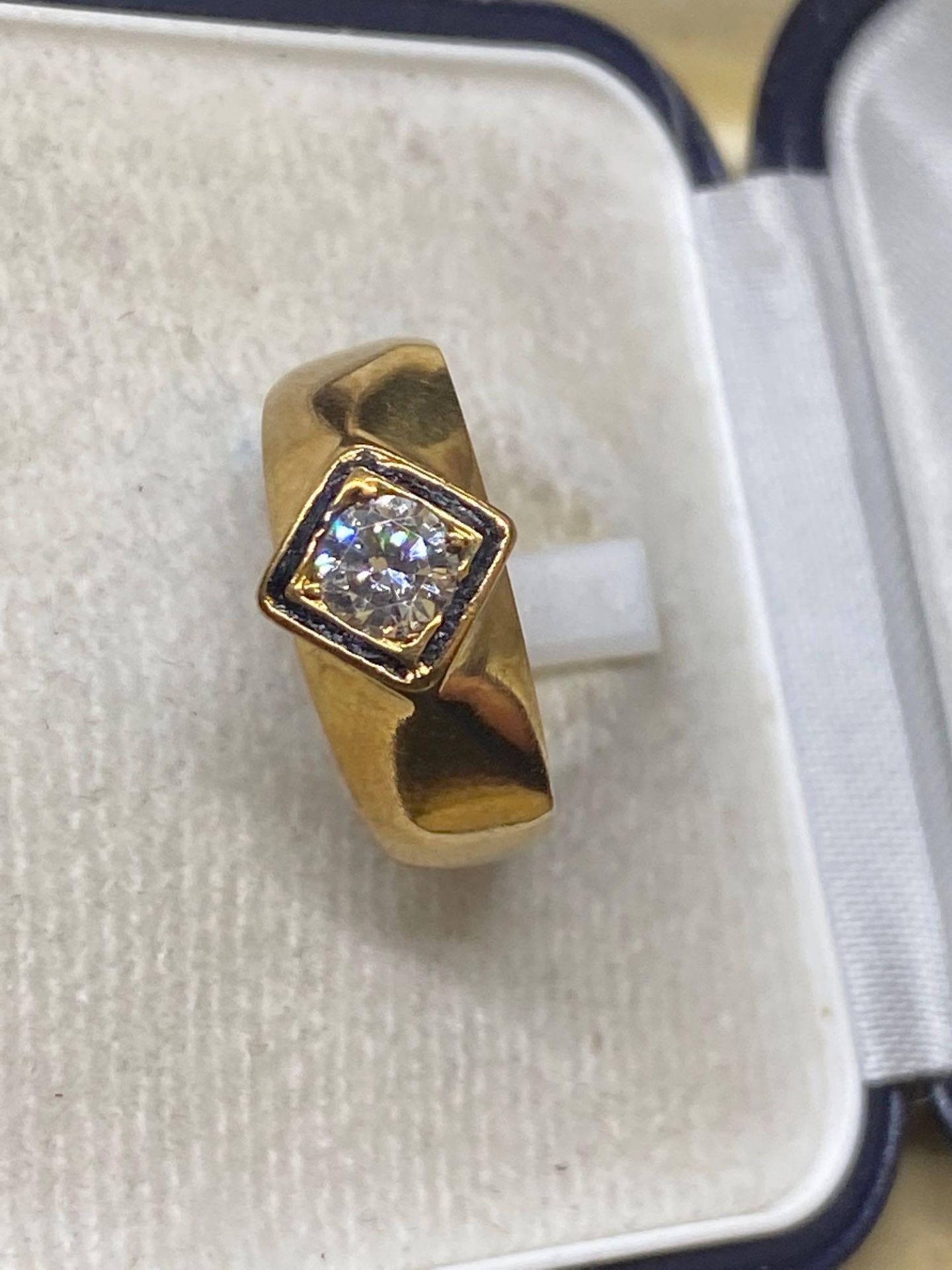 Vintage Gold Coloured Ring 0.50ct H-G/SI2-I2 Diamond Ring - Tested as 14ct Gold - Image 3 of 3